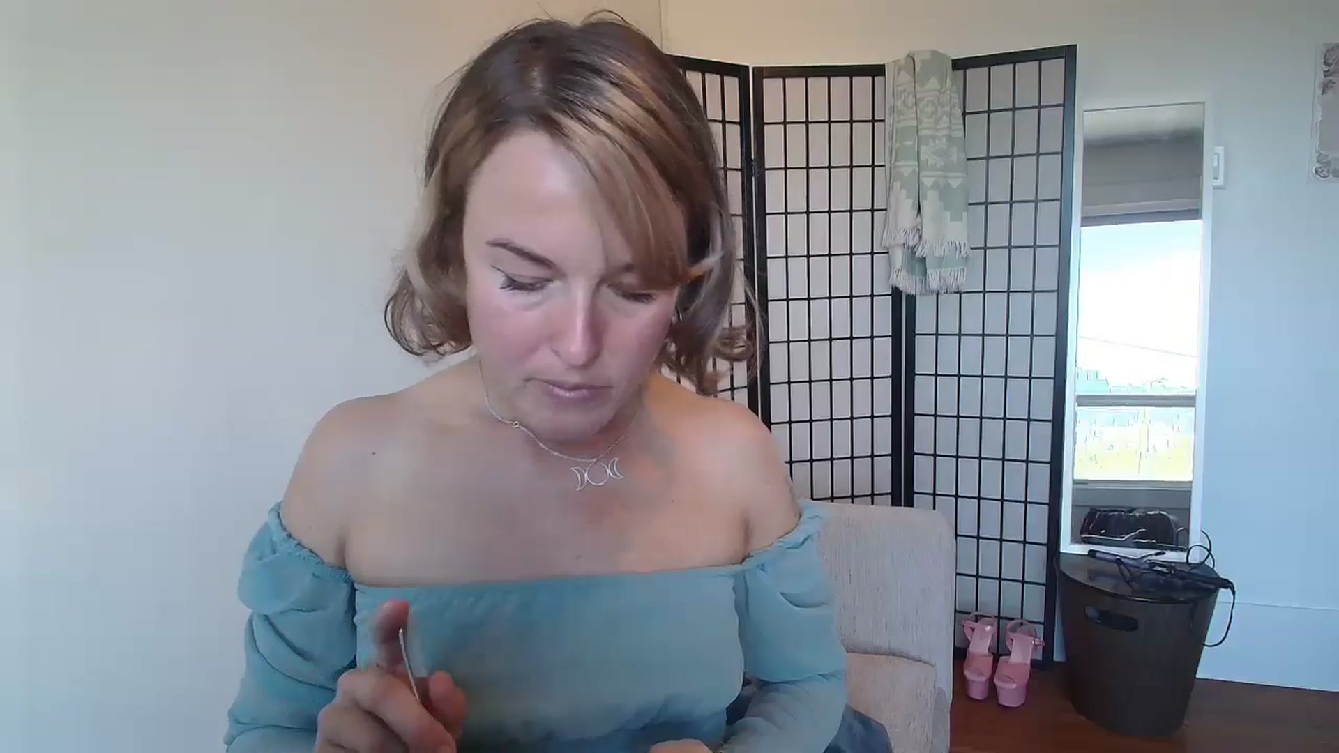 Gallery image thumbnail from MyEmpress's myfreecams stream on, 05/03/2024, 24:58 image 18 of 20
