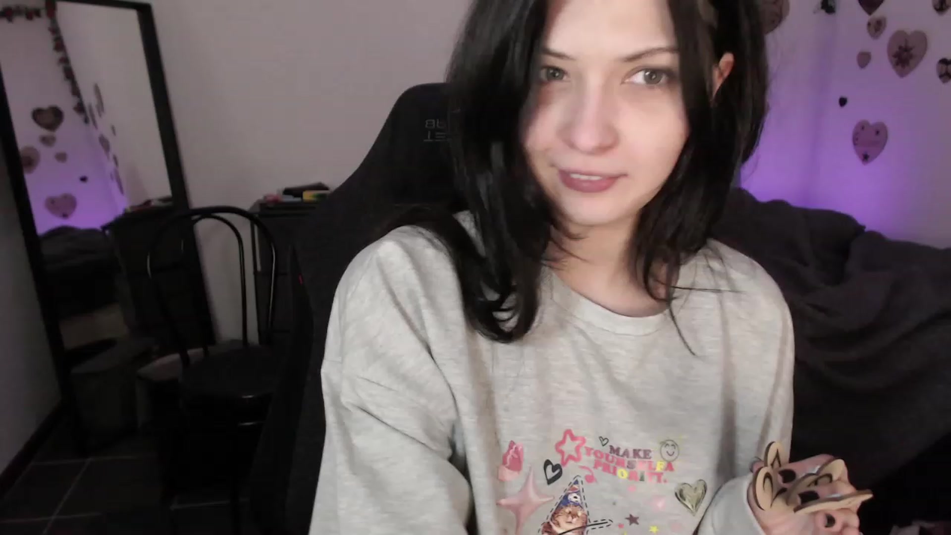 Gallery image thumbnail from MyFreeRoom's myfreecams stream on, 07/04/2023, 07:35 image 14 of 20