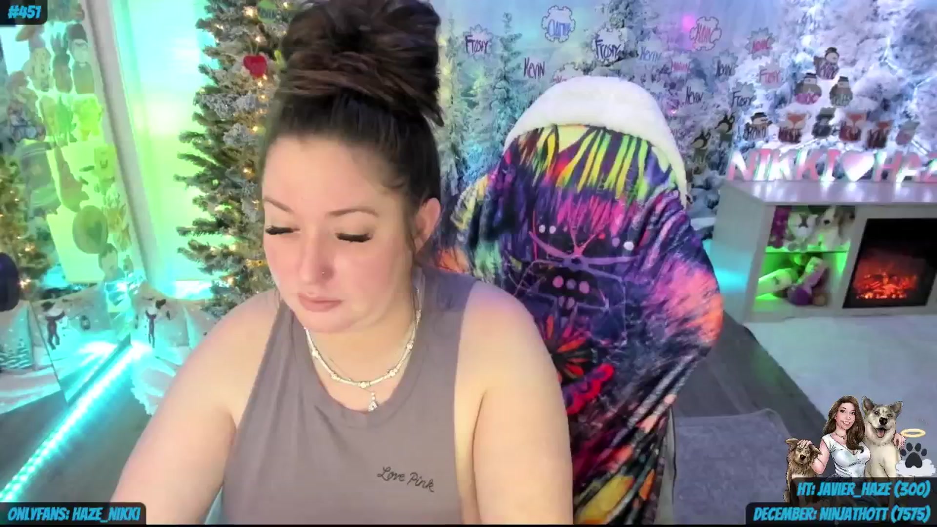 Gallery image thumbnail from MyFreeThott's myfreecams stream on, 12/31/2024, 18:19 image 5 of 20