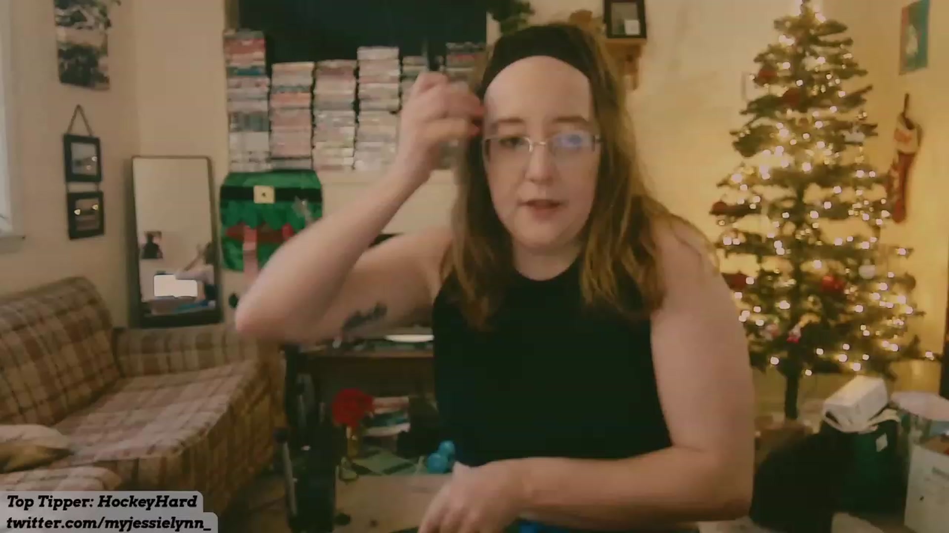 Gallery image thumbnail from MyJessieLynn's myfreecams stream on, 01/01/2023, 21:46 image 1 of 20
