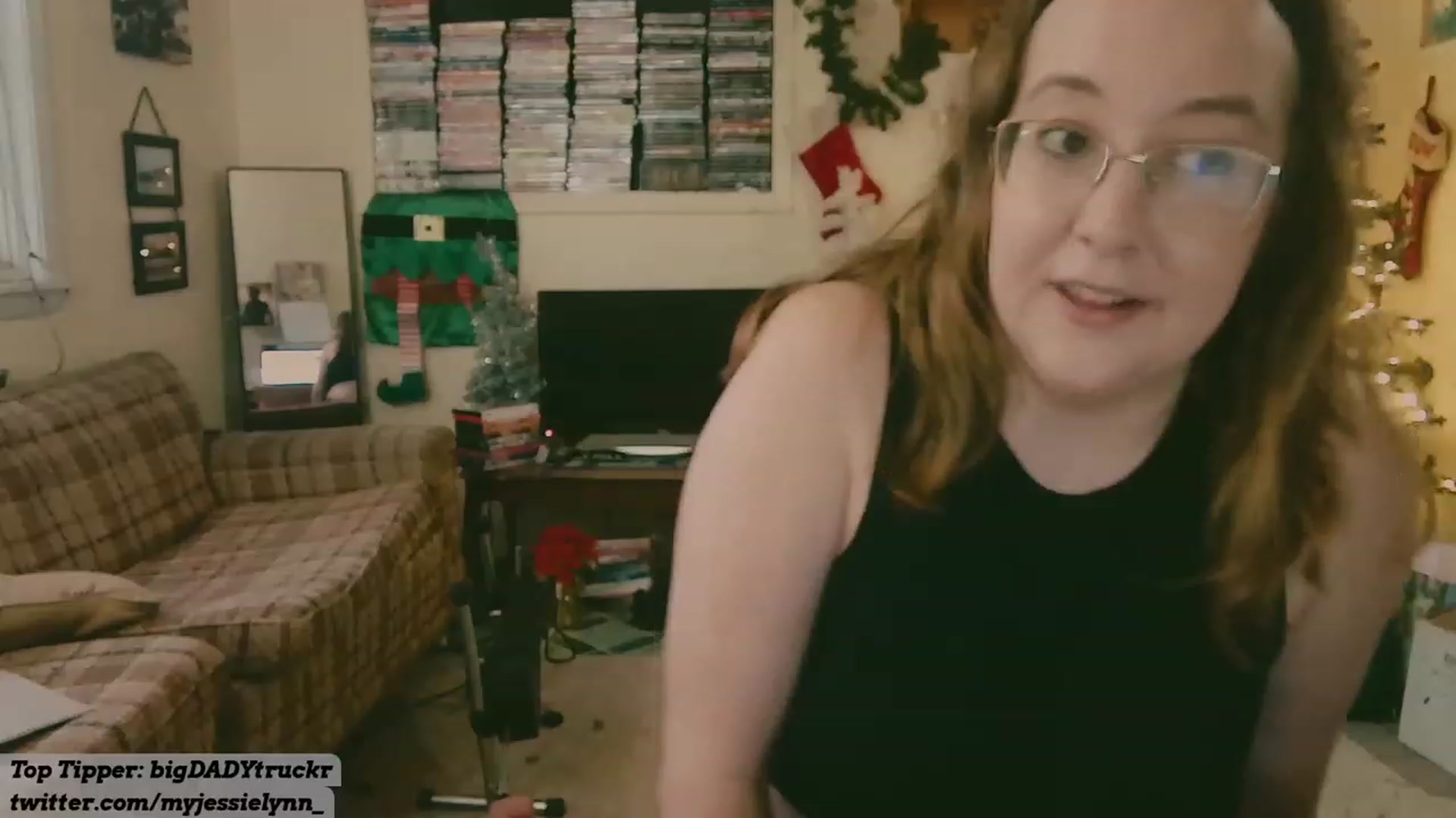 Gallery image thumbnail from MyJessieLynn's myfreecams stream on, 01/01/2023, 21:46 image 10 of 20