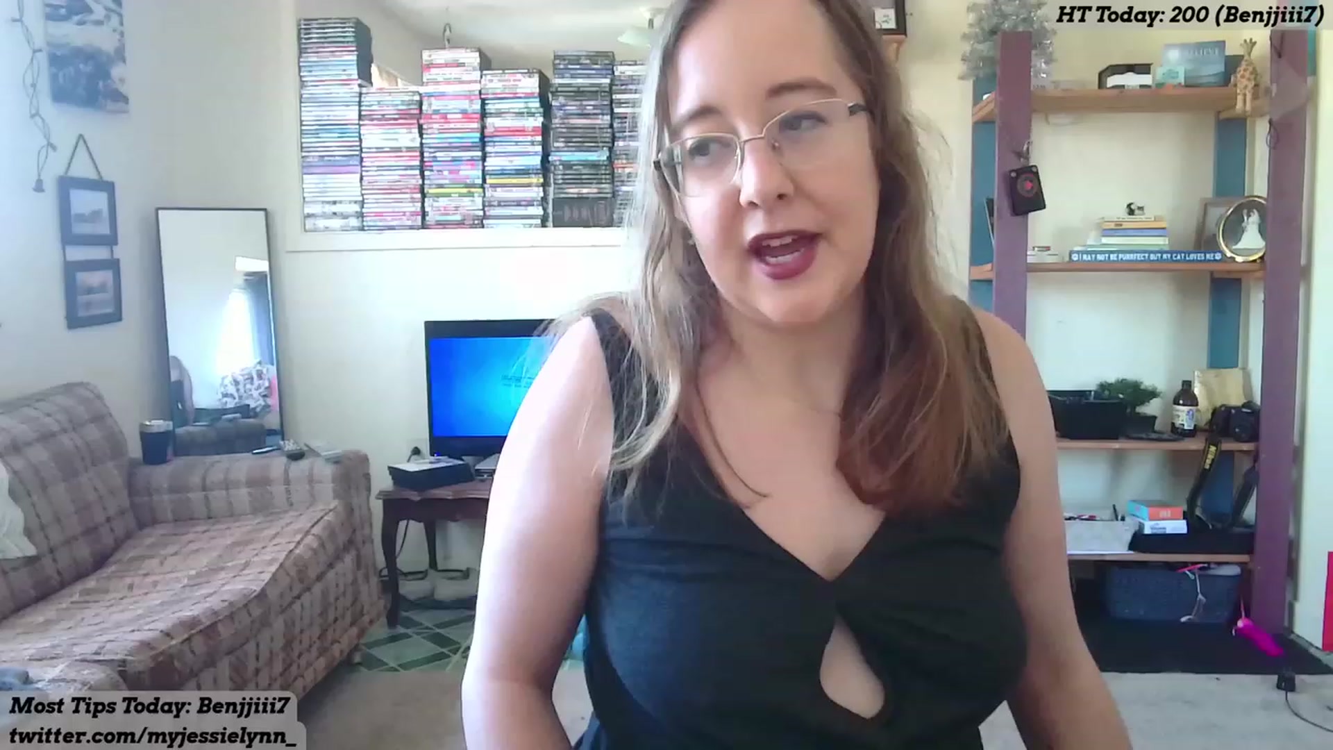 Gallery image thumbnail from MyJessieLynn's myfreecams stream on, 03/01/2023, 15:56 image 11 of 20