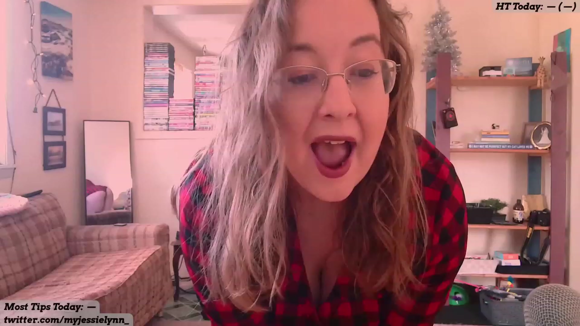 Gallery image thumbnail from MyJessieLynn's myfreecams stream on, 03/03/2023, 19:26 image 5 of 20