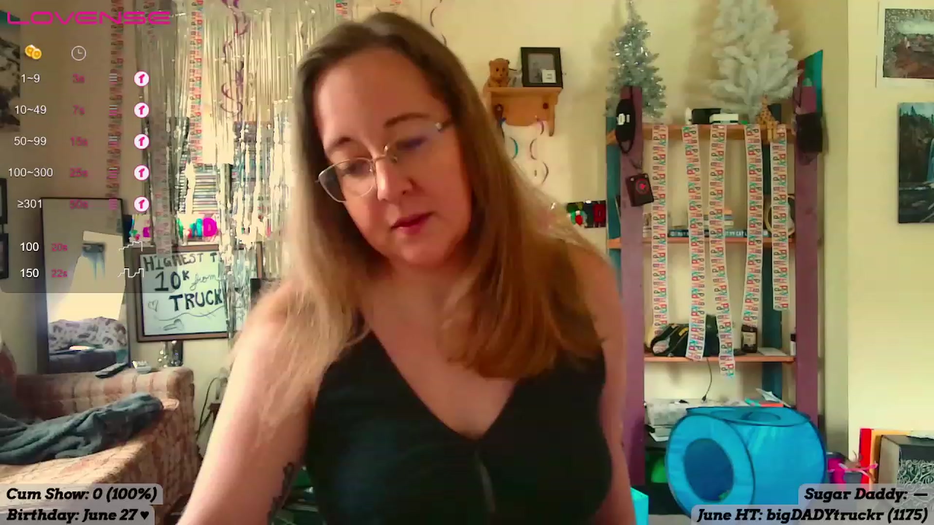 Gallery image thumbnail from MyJessieLynn's myfreecams stream on, 06/20/2023, 15:28 image 2 of 20