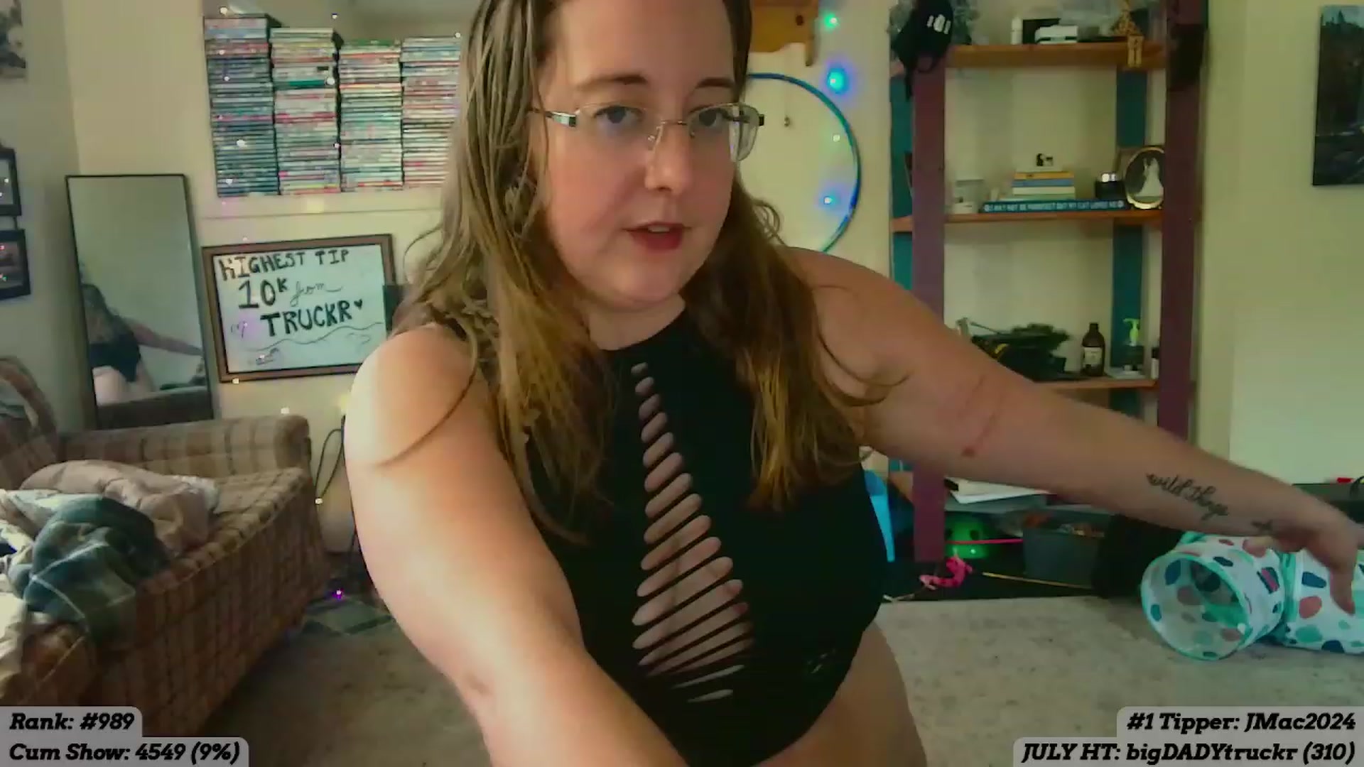 Gallery image thumbnail from MyJessieLynn's myfreecams stream on, 07/03/2023, 22:40 image 8 of 20