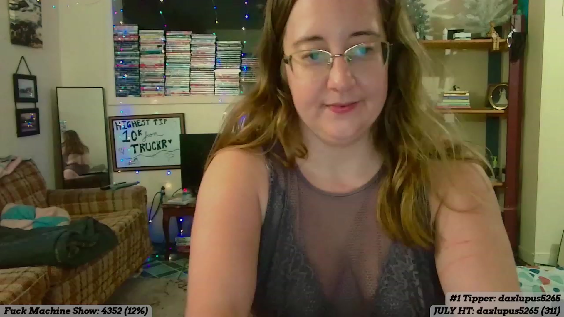 Gallery image thumbnail from MyJessieLynn's myfreecams stream on, 07/06/2023, 24:35 image 9 of 20