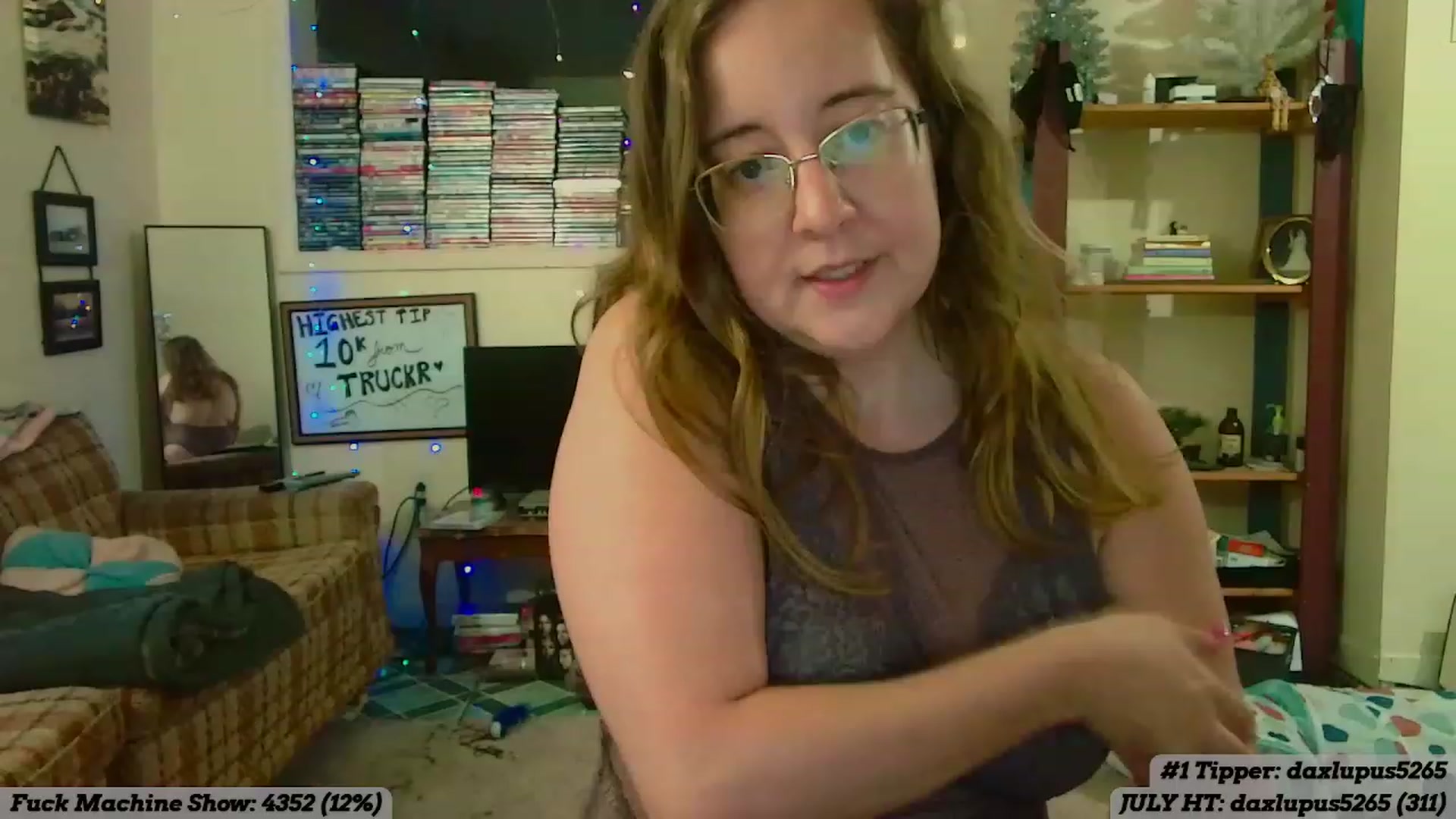Gallery image thumbnail from MyJessieLynn's myfreecams stream on, 07/06/2023, 24:35 image 6 of 20