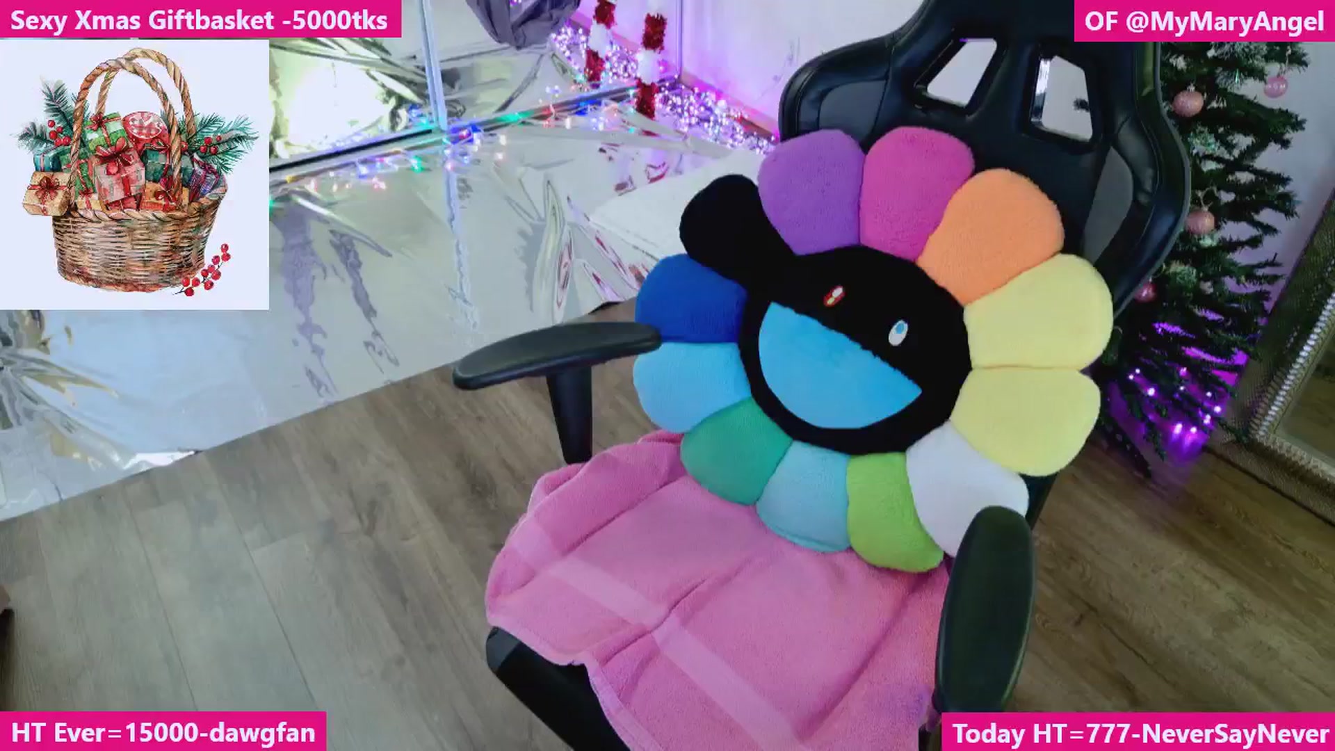 Gallery image thumbnail from MyMaryAngel's myfreecams stream on, 12/07/2025, 08:06 image 16 of 20
