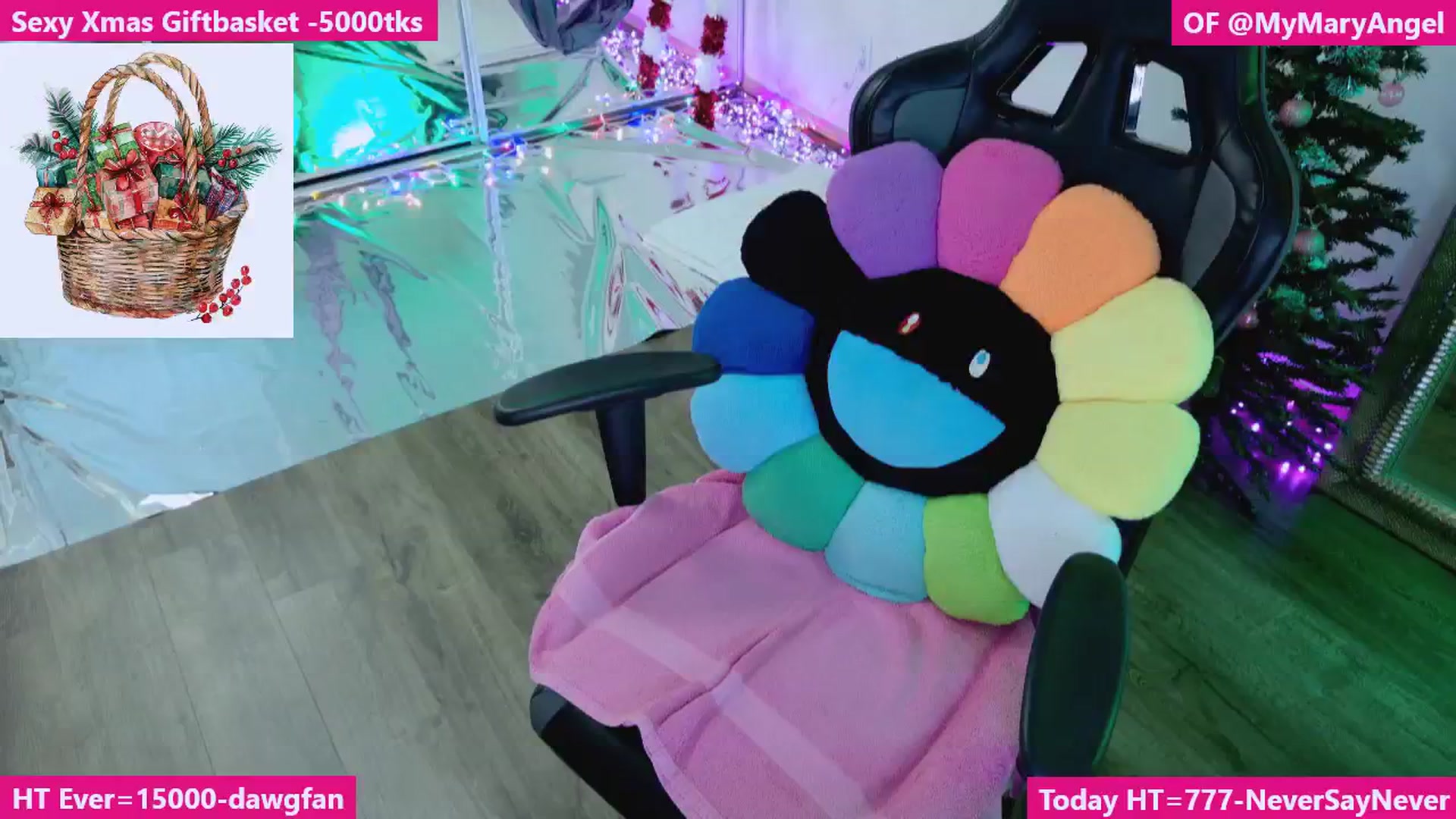 Gallery image thumbnail from MyMaryAngel's myfreecams stream on, 12/07/2025, 08:06 image 14 of 20