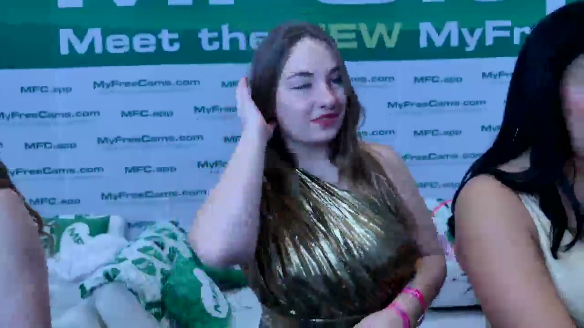 Gallery image thumbnail from MyMaryAngel's myfreecams stream on, 01/22/2026, 23:23 image 18 of 20