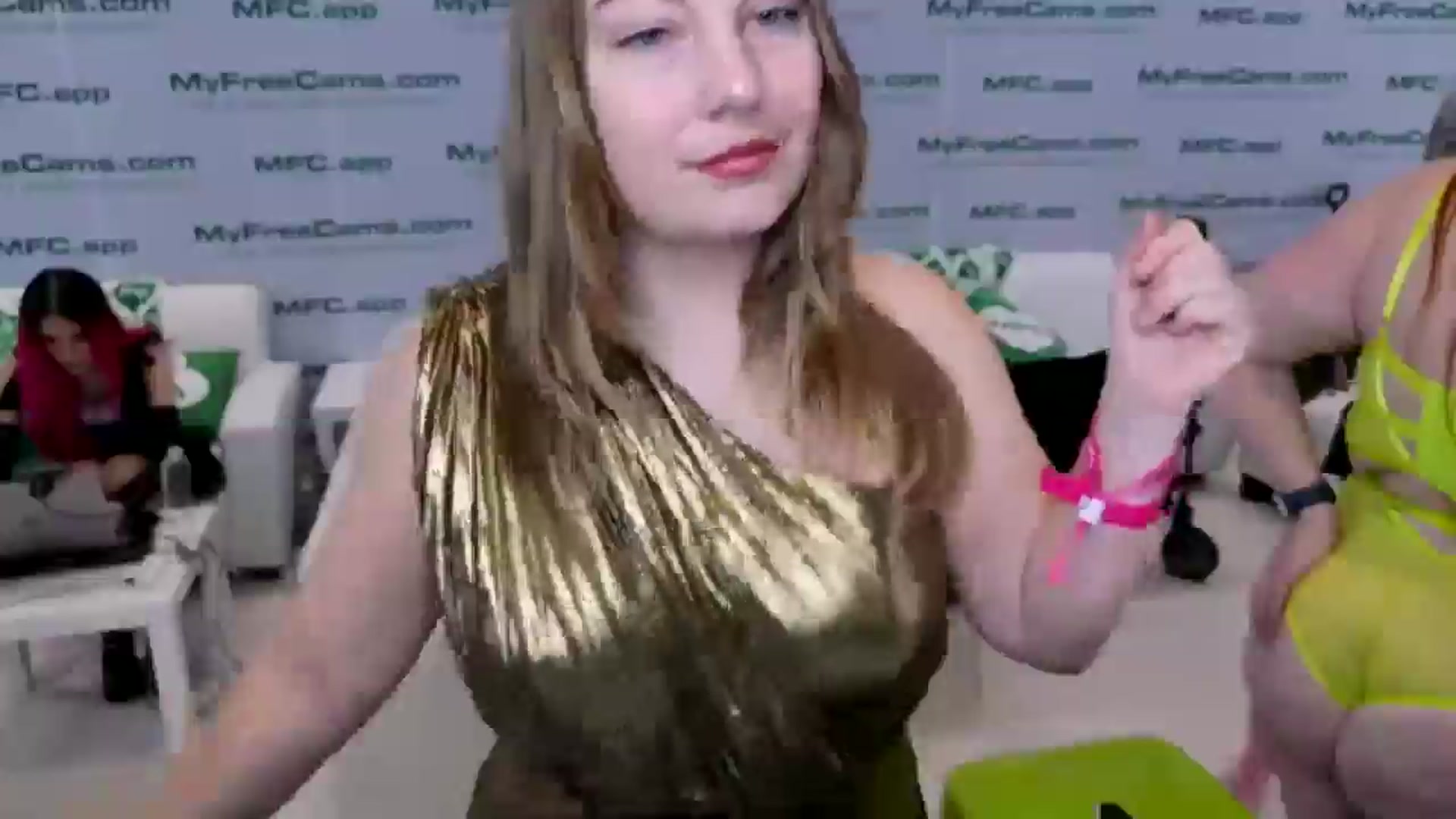 Gallery image thumbnail from MyMaryAngel's myfreecams stream on, 01/23/2026, 02:13 image 18 of 20
