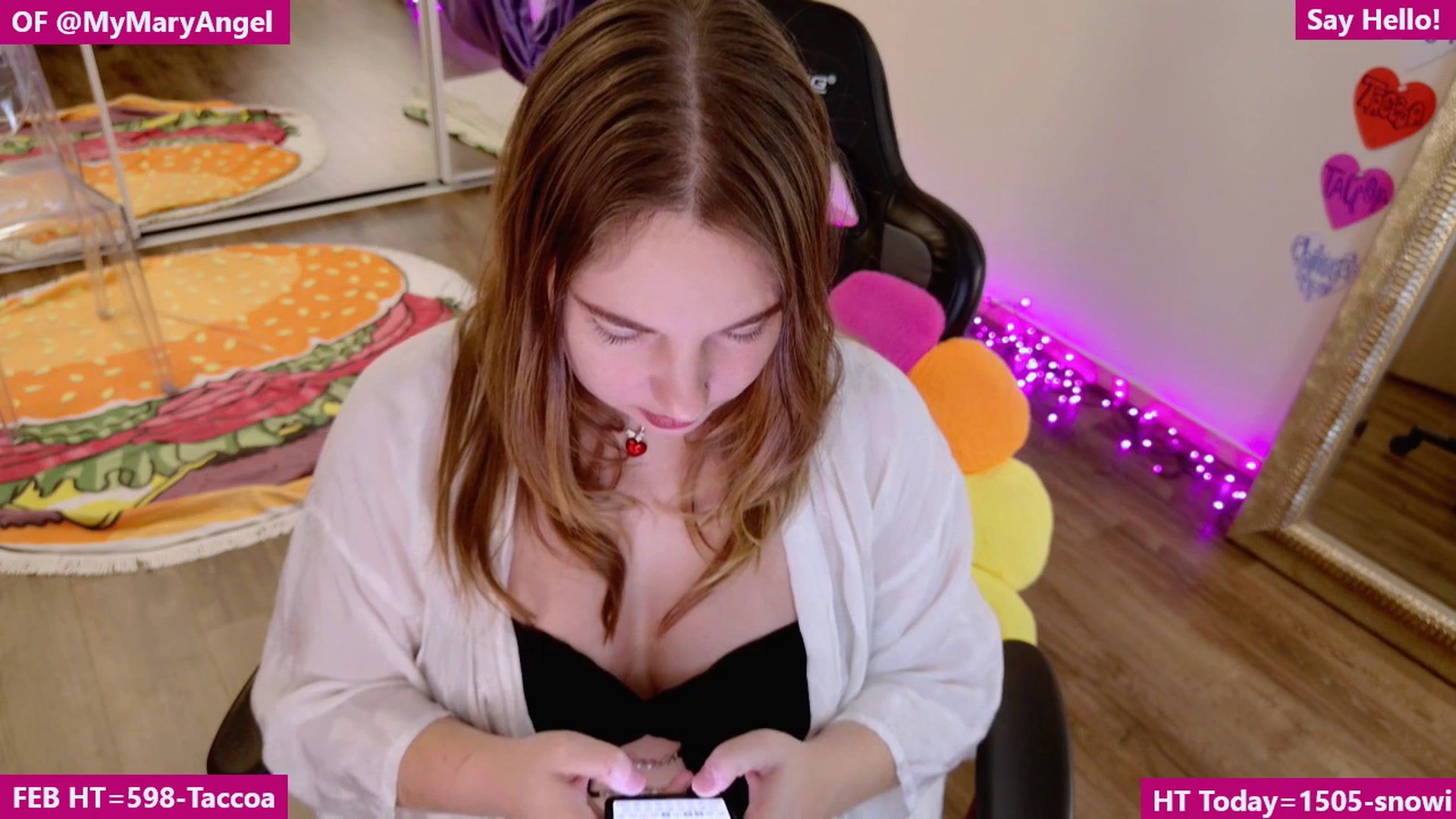 Gallery image thumbnail from MyMaryAngel's myfreecams stream on, 02/18/2026, 08:38 image 14 of 20