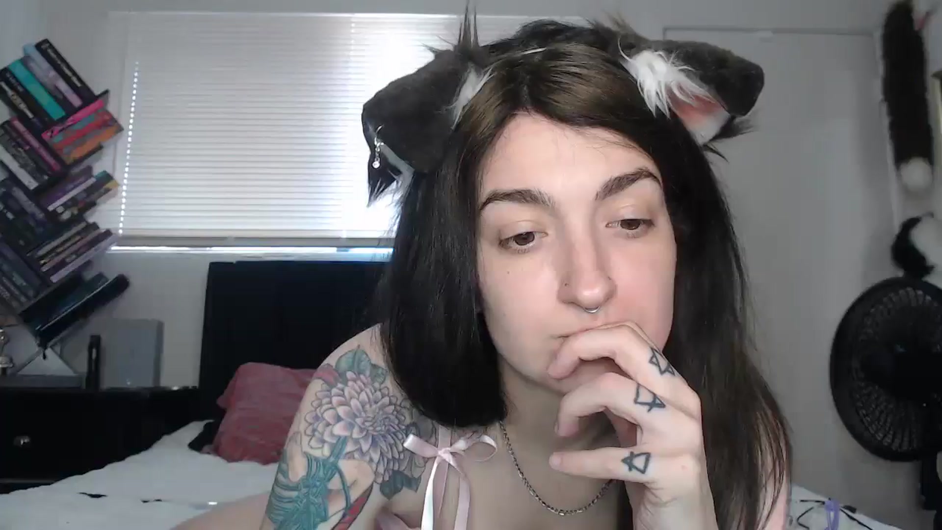 Gallery image thumbnail from MyMazikeen's myfreecams stream on, 05/28/2025, 01:19 image 1 of 20