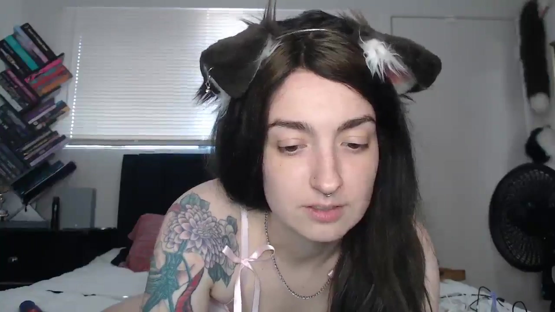 Gallery image thumbnail from MyMazikeen's myfreecams stream on, 05/28/2025, 01:19 image 6 of 20
