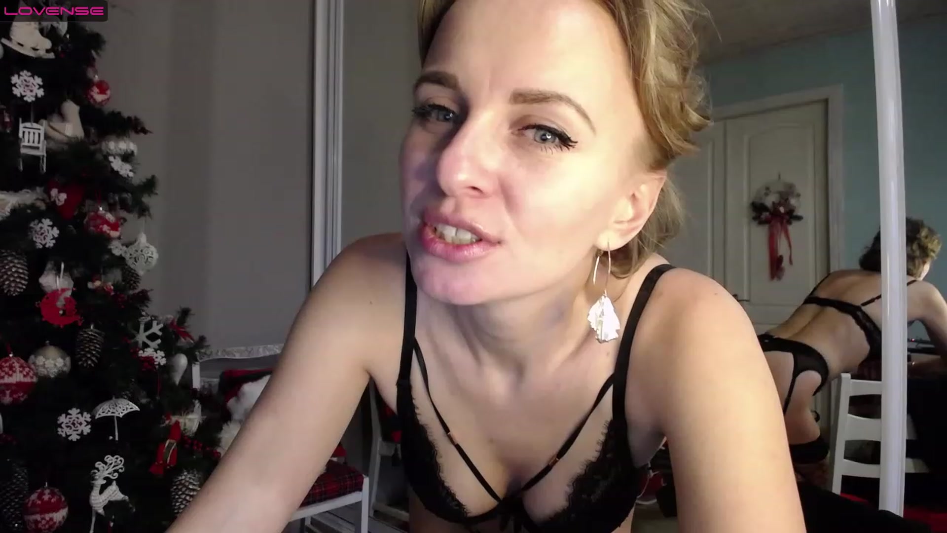 Gallery image thumbnail from MyPlayfullady's myfreecams stream on, 12/11/2022, 12:25 image 9 of 20