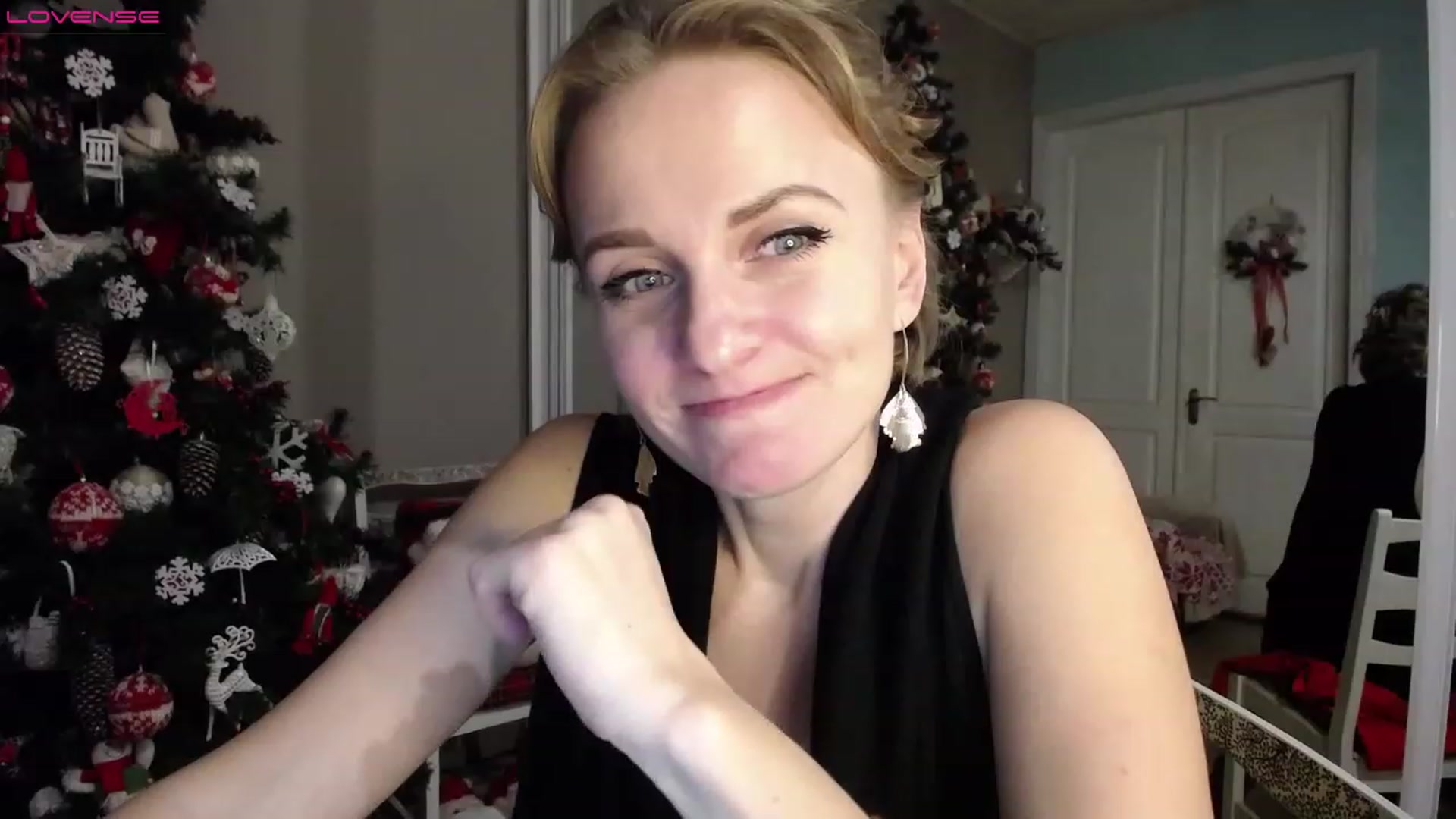 Gallery image thumbnail from MyPlayfullady's myfreecams stream on, 12/11/2022, 15:18 image 15 of 20