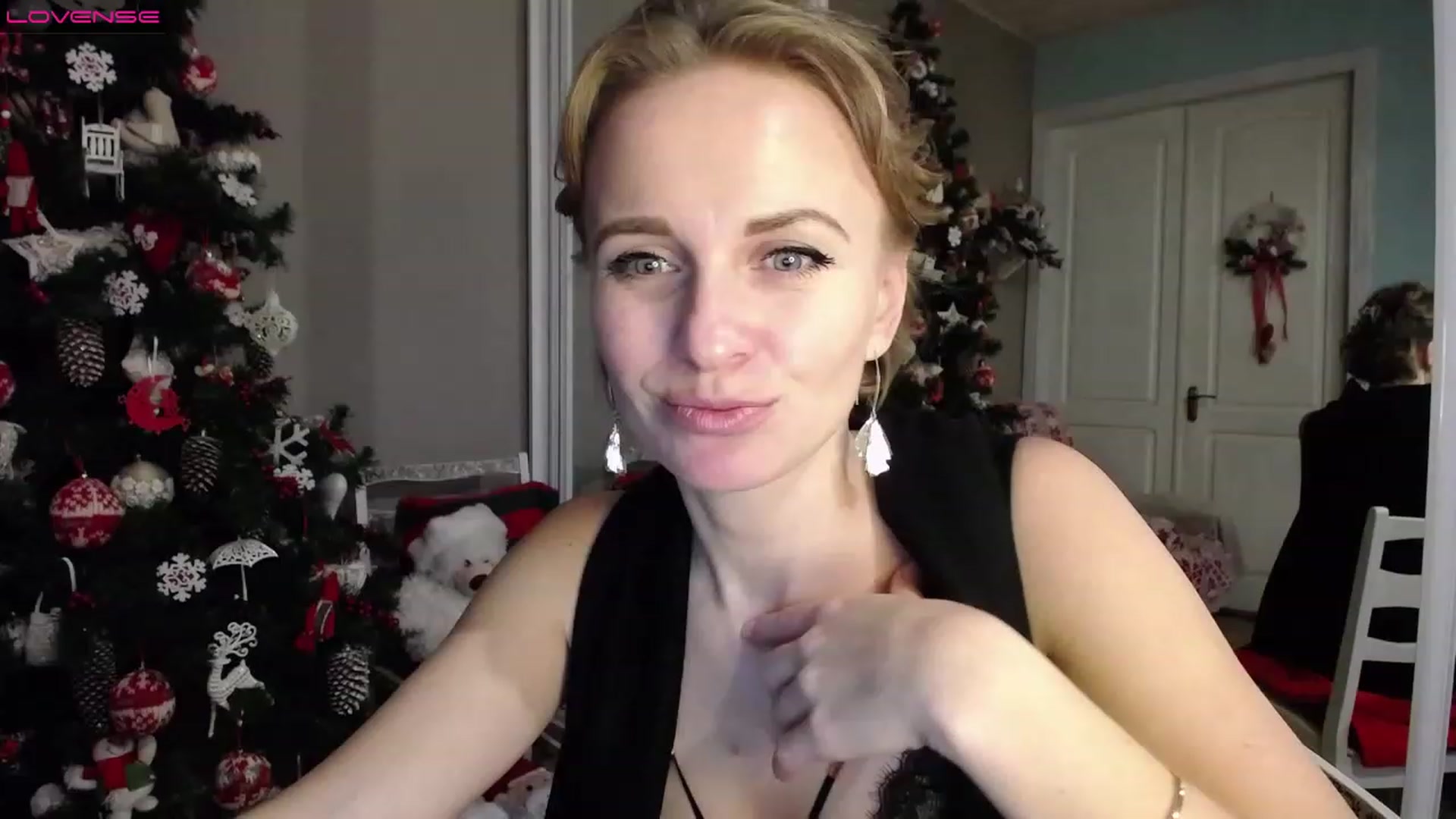 Gallery image thumbnail from MyPlayfullady's myfreecams stream on, 12/11/2022, 15:18 image 1 of 20