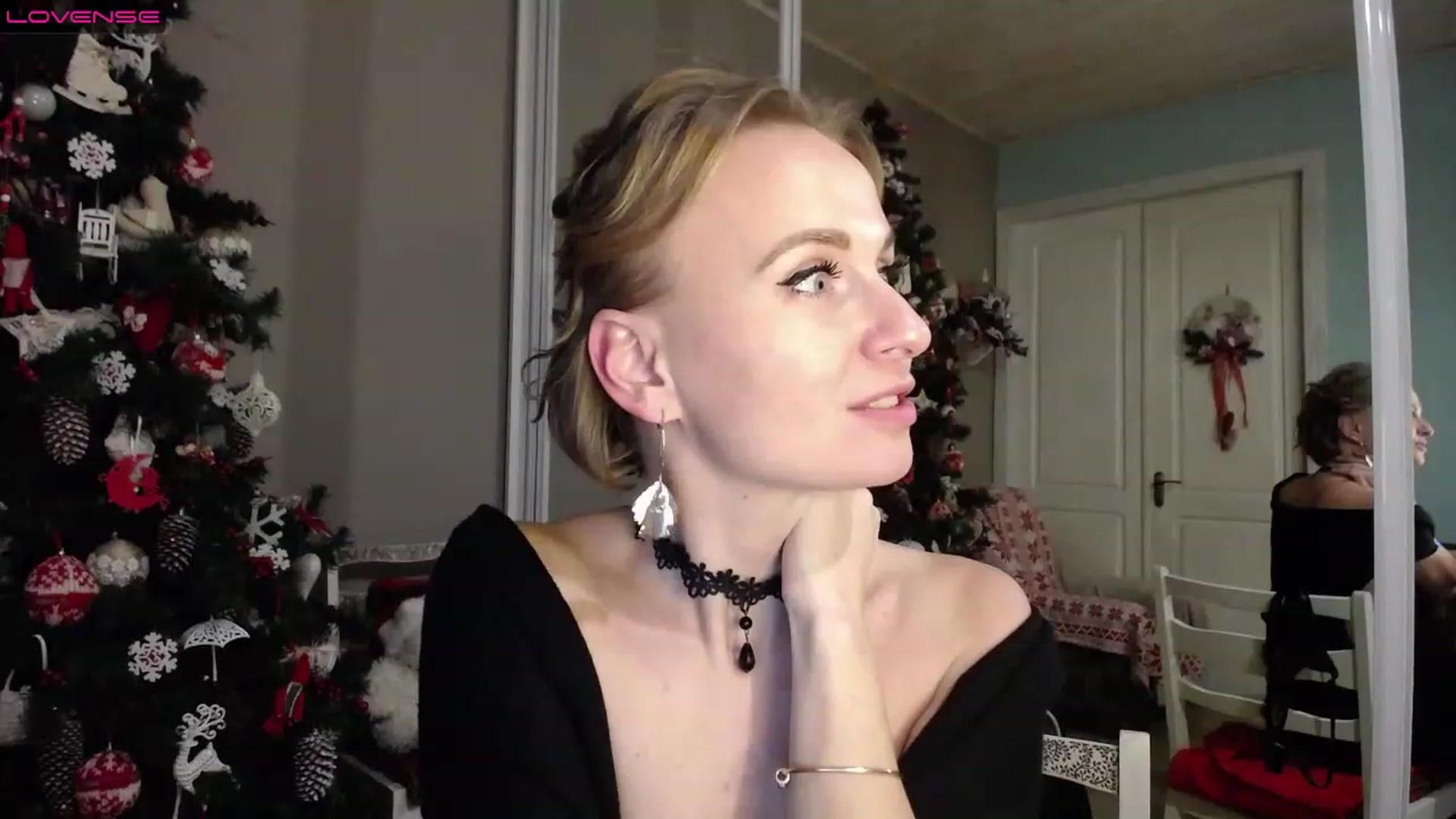 Gallery image thumbnail from MyPlayfullady's myfreecams stream on, 12/11/2022, 17:18 image 12 of 20