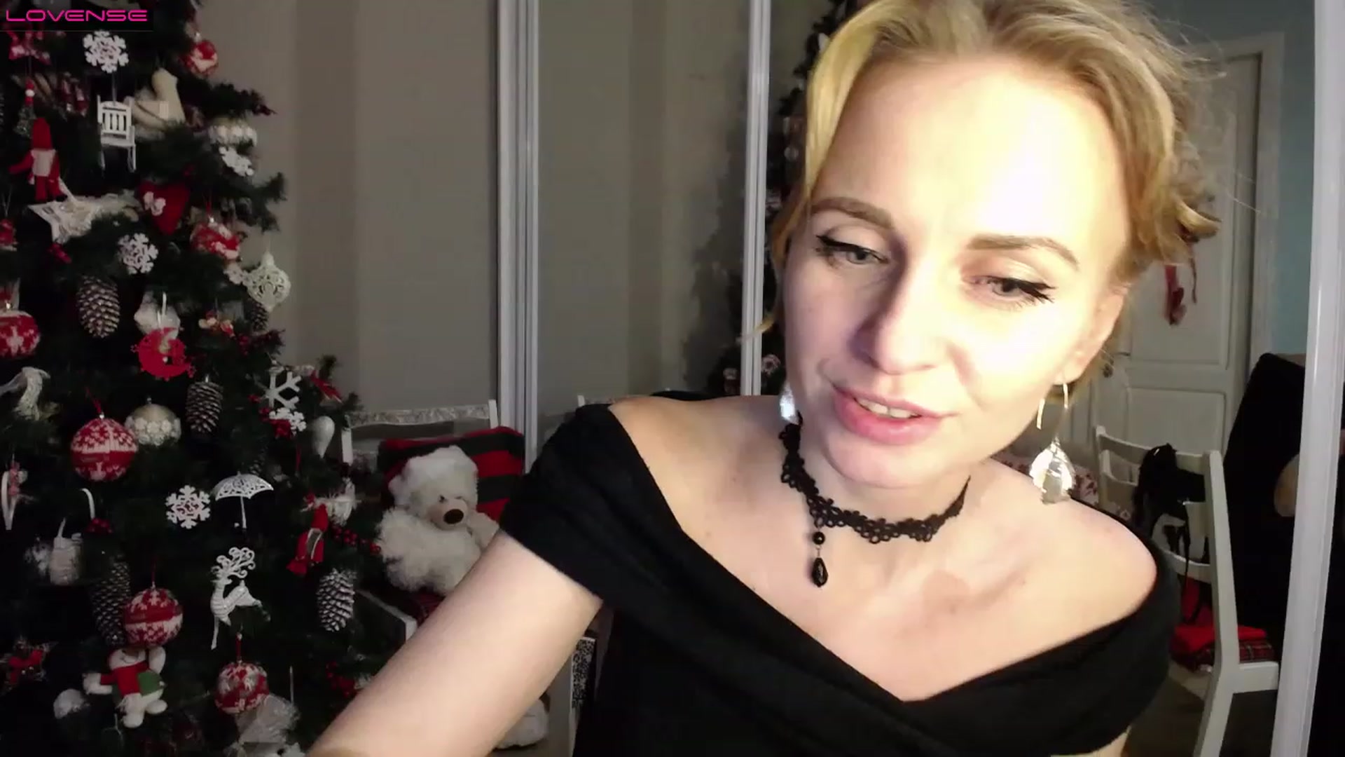 Gallery image thumbnail from MyPlayfullady's myfreecams stream on, 12/11/2022, 17:18 image 4 of 20