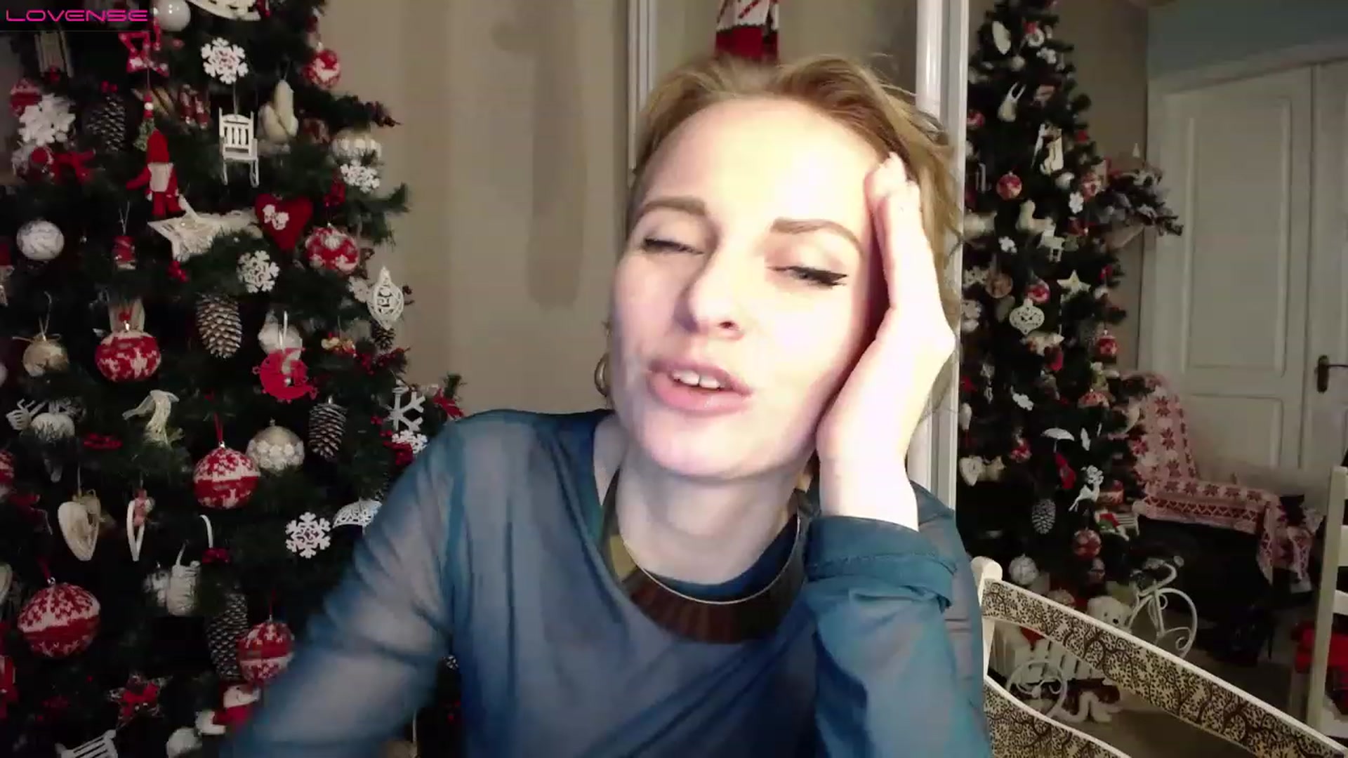 Gallery image thumbnail from MyPlayfullady's myfreecams stream on, 12/16/2022, 18:19 image 10 of 20