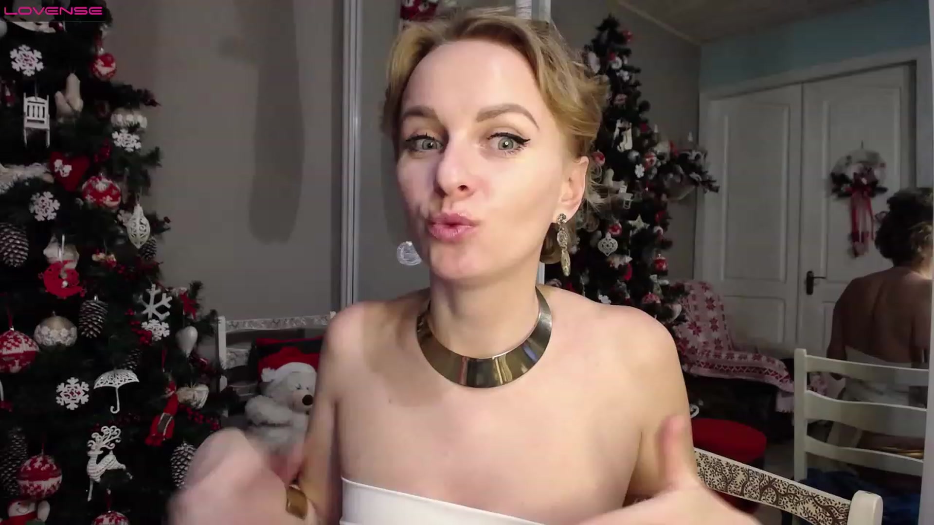 Gallery image thumbnail from MyPlayfullady's myfreecams stream on, 12/18/2022, 14:59 image 12 of 20
