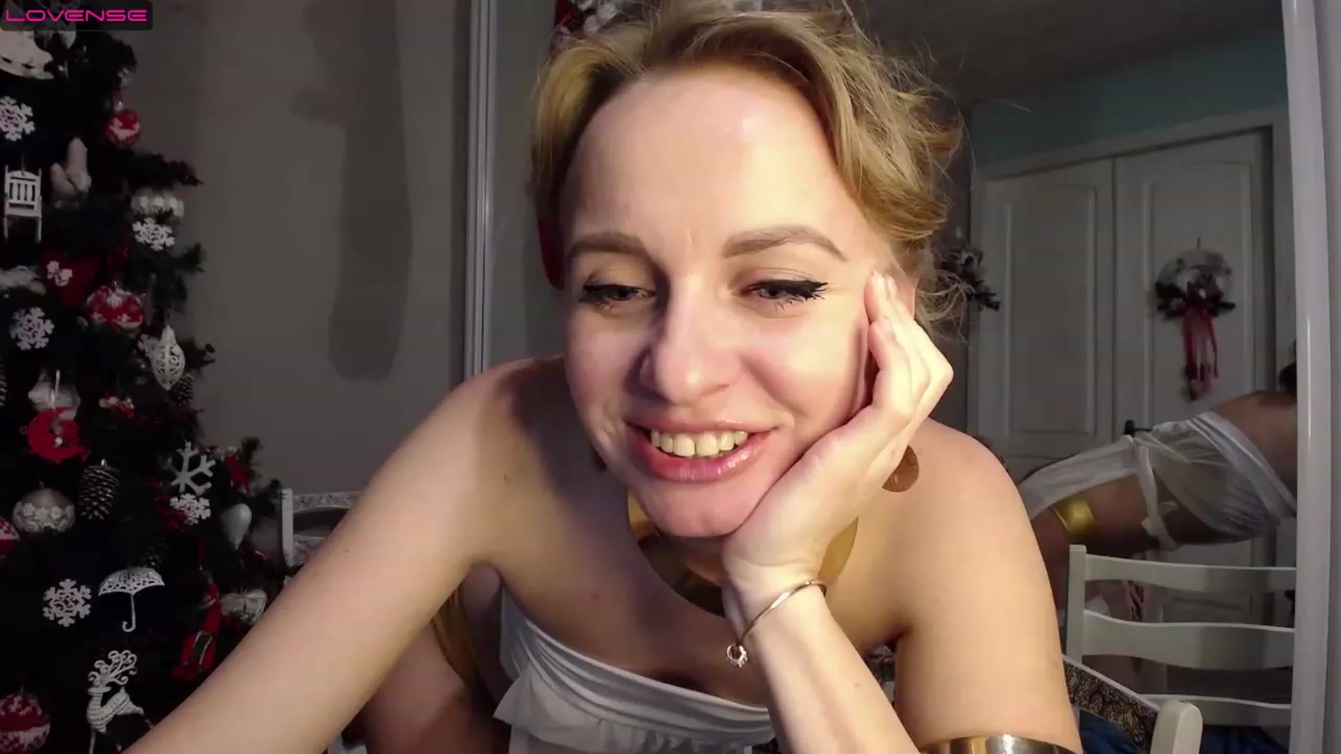 Gallery image thumbnail from MyPlayfullady's myfreecams stream on, 12/18/2022, 14:59 image 2 of 20