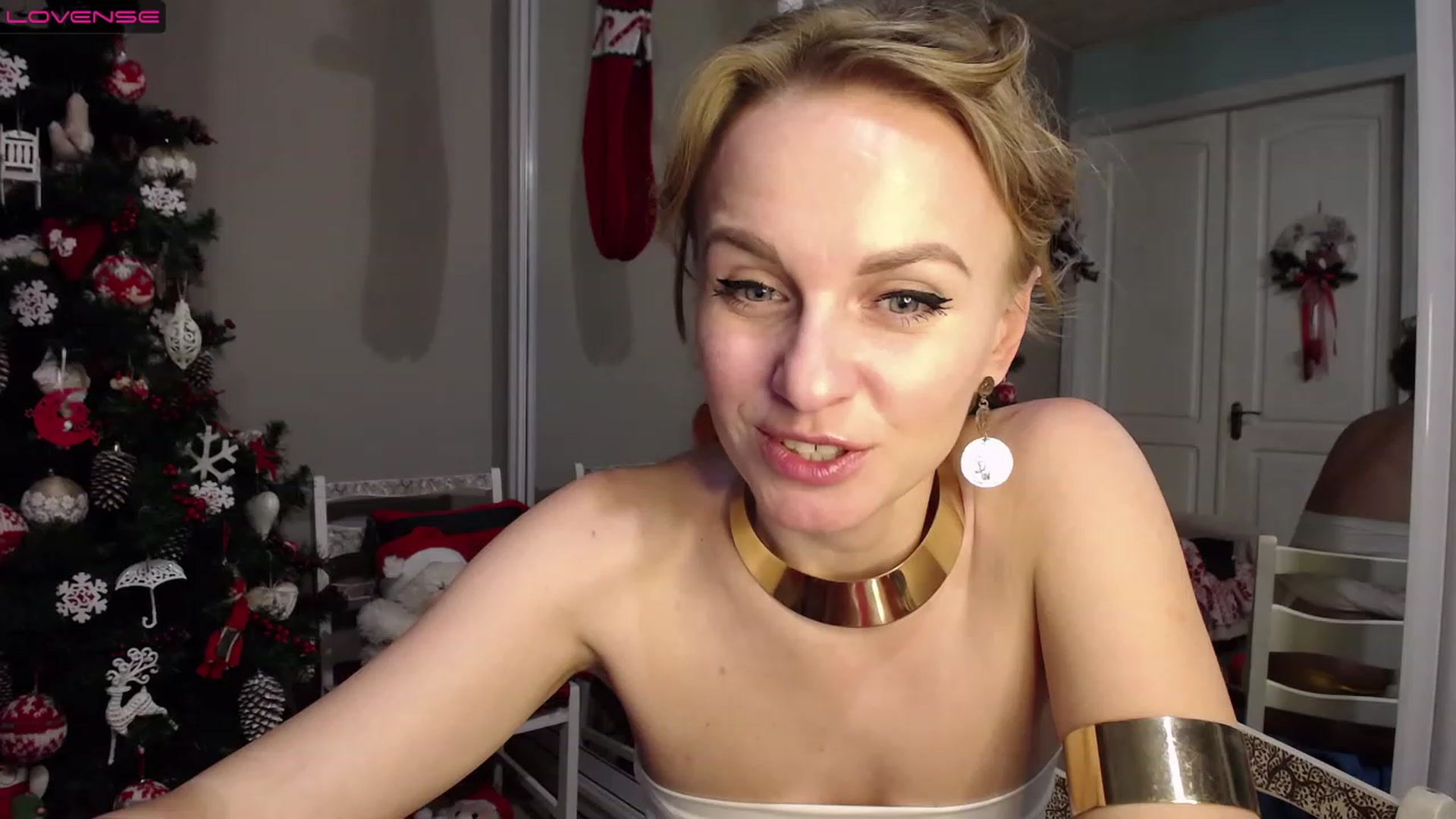Gallery image thumbnail from MyPlayfullady's myfreecams stream on, 12/18/2022, 17:03 image 2 of 20
