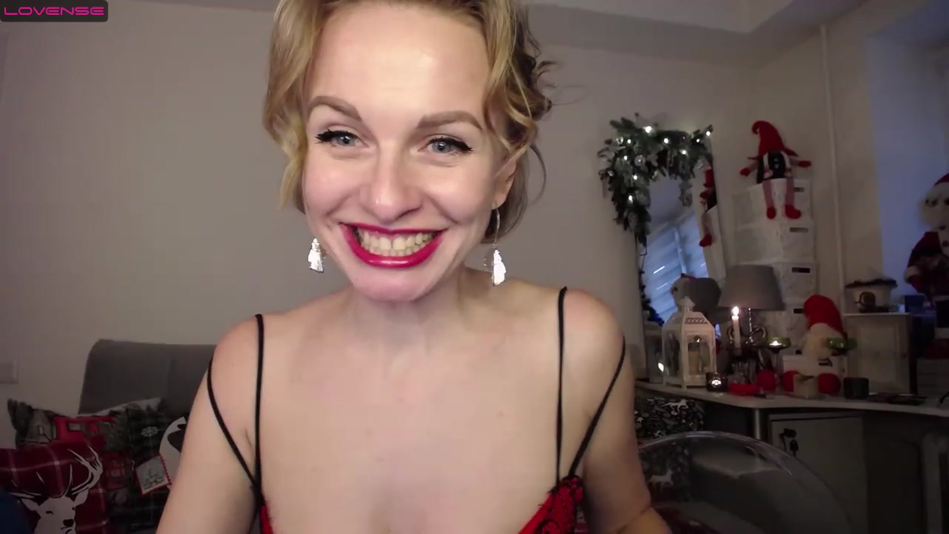 Gallery image thumbnail from MyPlayfullady's myfreecams stream on, 12/25/2022, 12:49 image 12 of 20