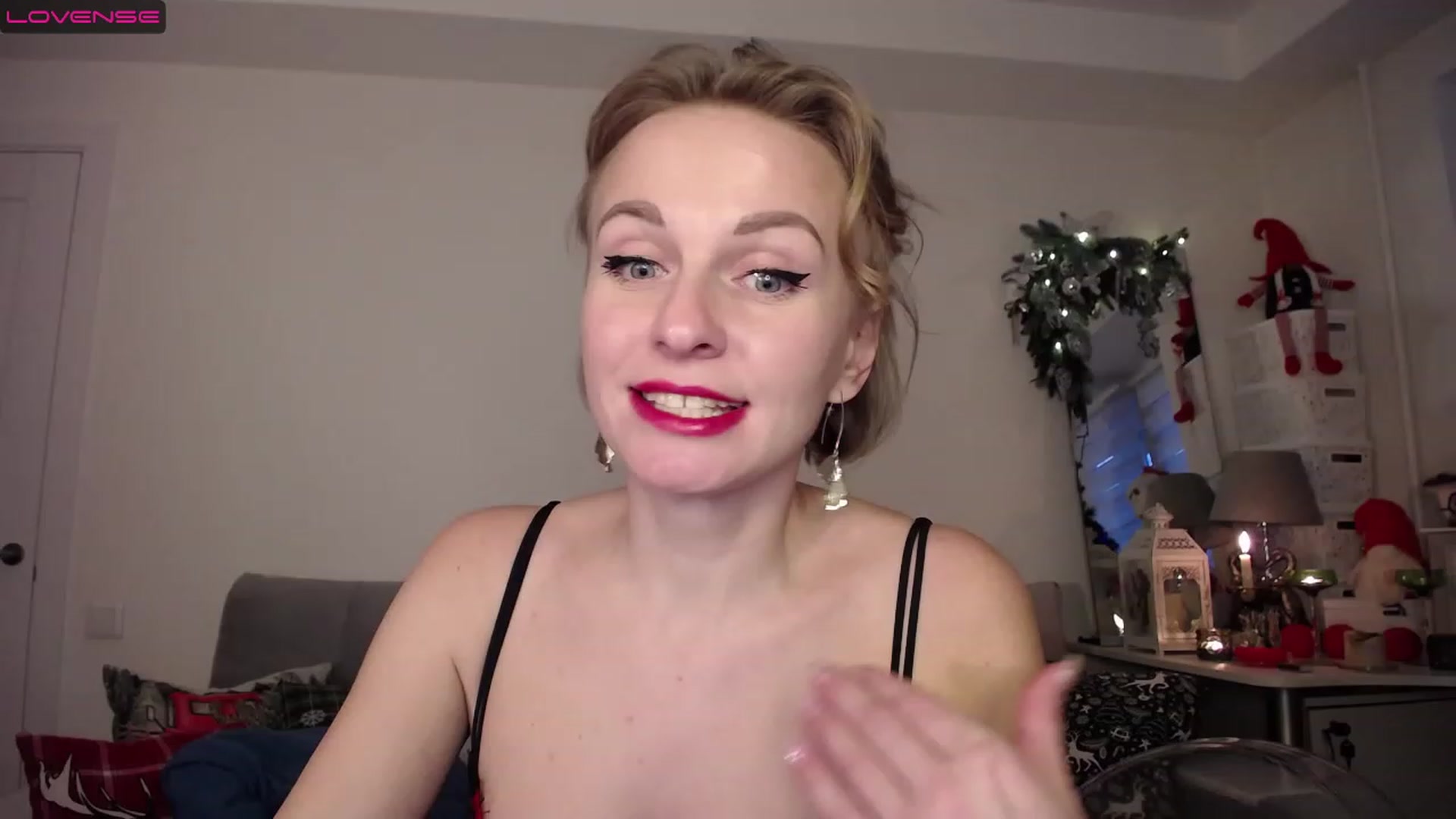Gallery image thumbnail from MyPlayfullady's myfreecams stream on, 12/25/2022, 13:36 image 15 of 20