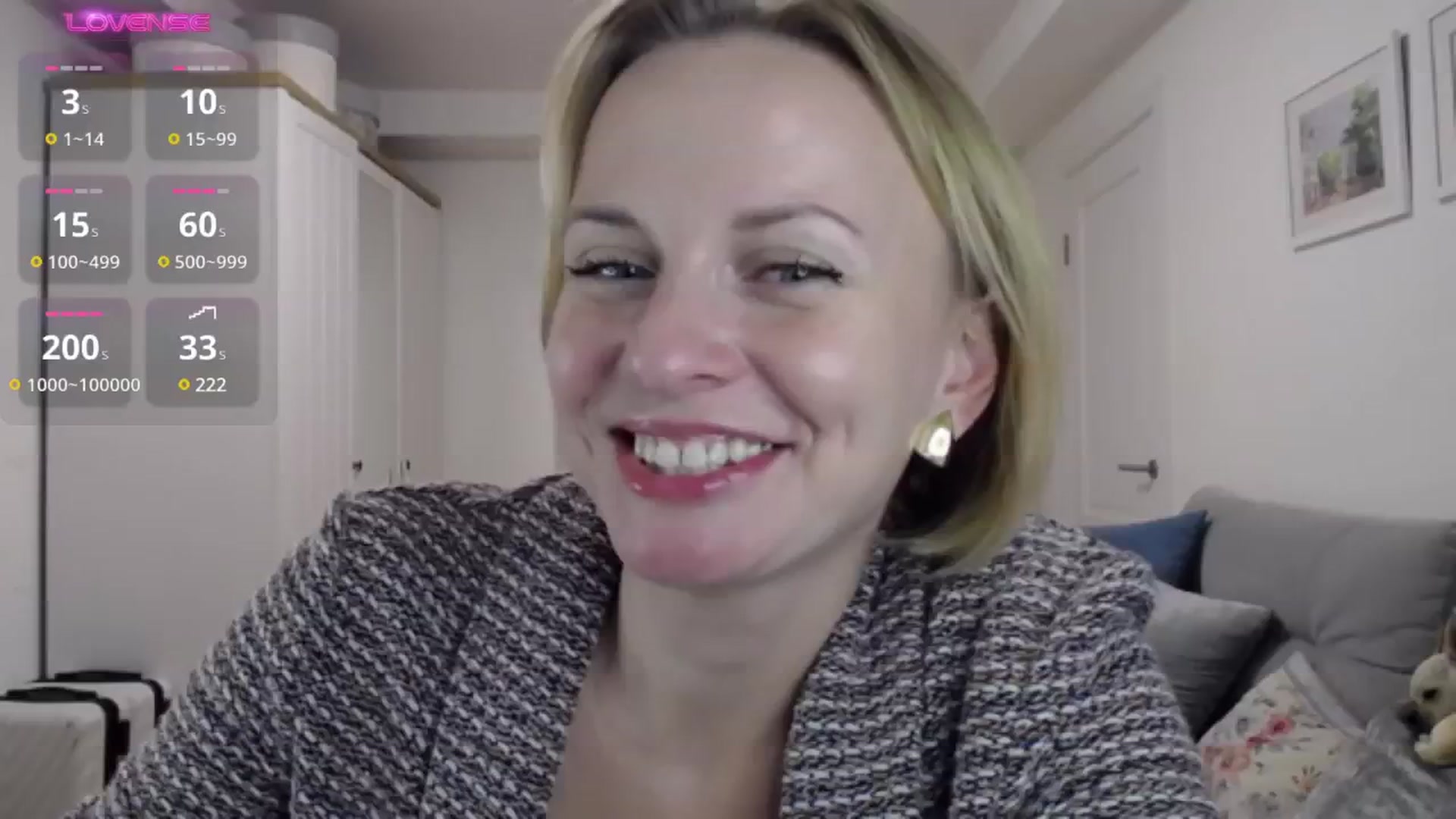 Gallery image thumbnail from MyPlayfullady's myfreecams stream on, 11/15/2024, 20:19 image 3 of 20