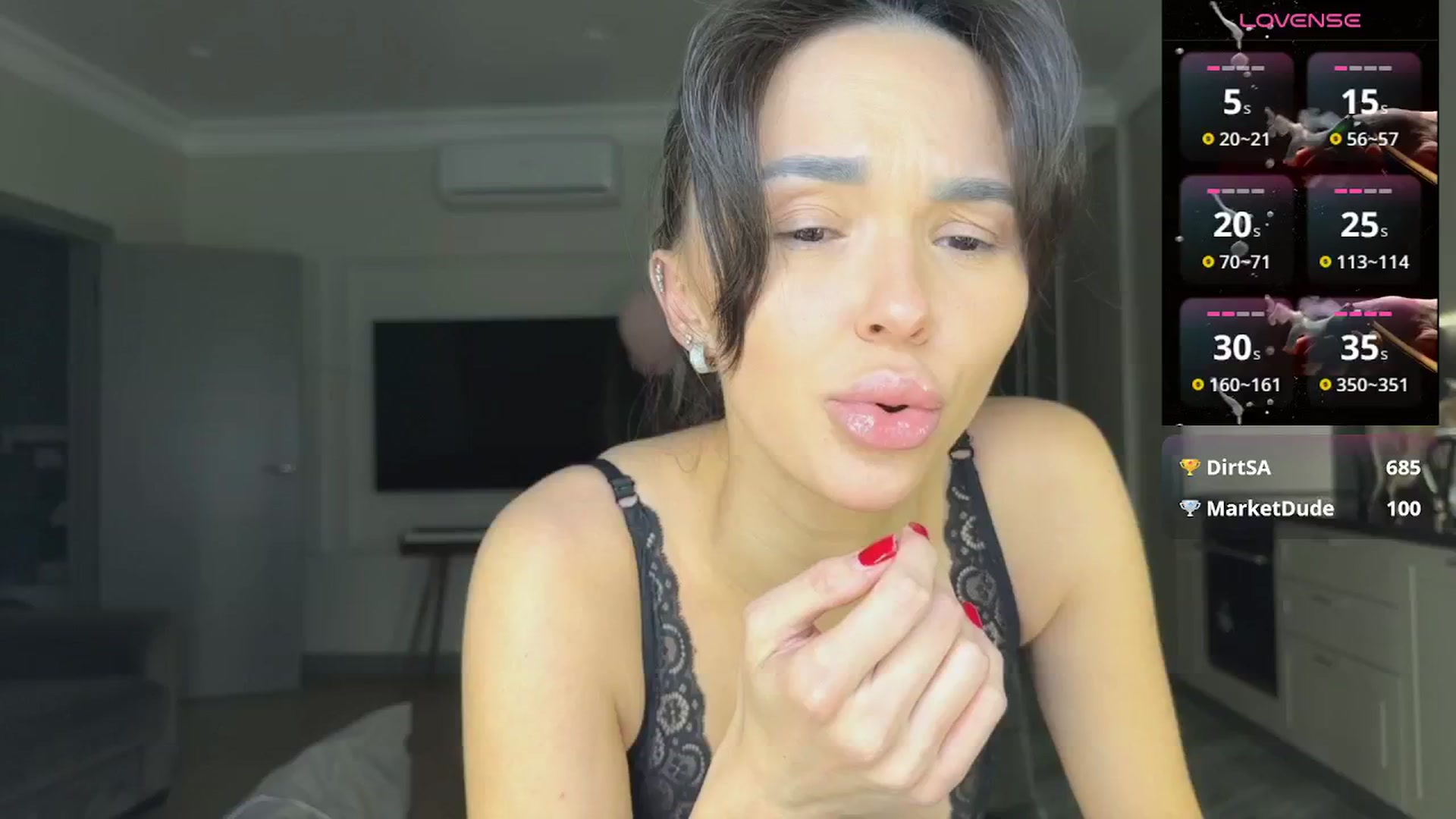 Gallery image thumbnail from MySexyQueen23's myfreecams stream on, 04/21/2026, 16:13 image 1 of 20