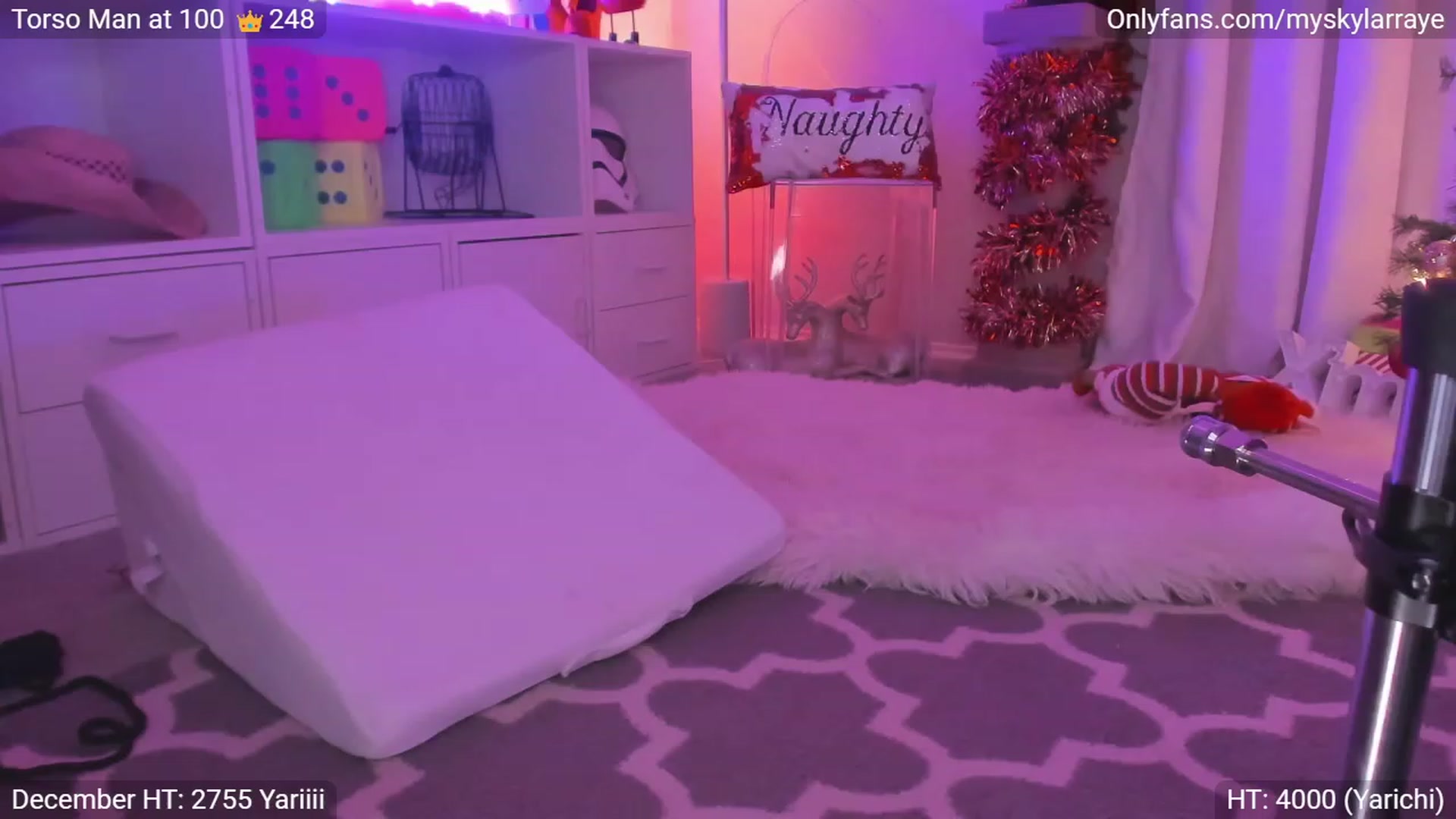 Gallery image thumbnail from MySkylarRaye's myfreecams stream on, 12/11/2022, 09:37 image 3 of 20