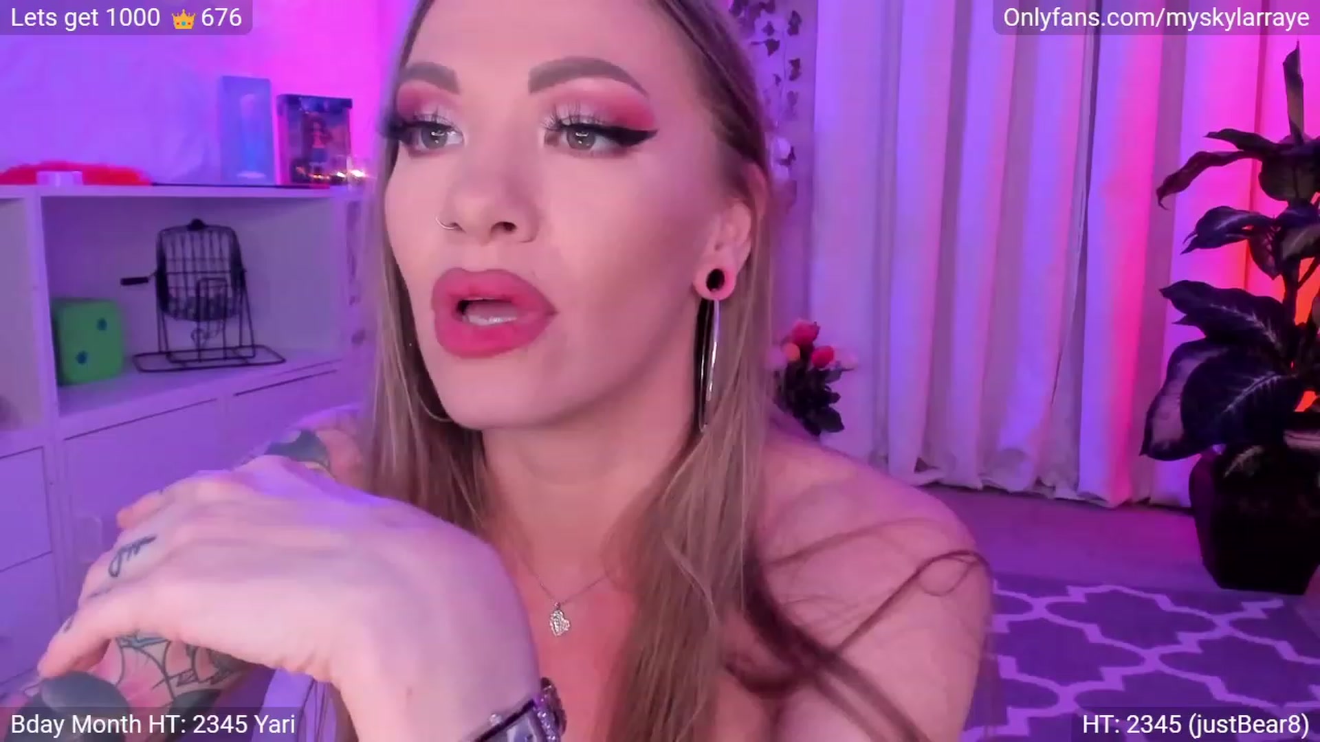 Gallery image thumbnail from MySkylarRaye's myfreecams stream on, 02/15/2023, 07:45 image 7 of 20