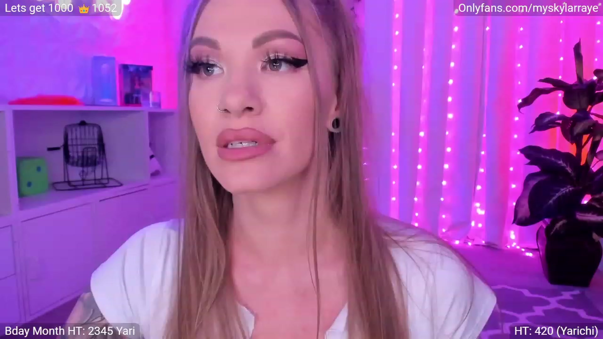 Gallery image thumbnail from MySkylarRaye's myfreecams stream on, 02/26/2023, 04:20 image 11 of 20