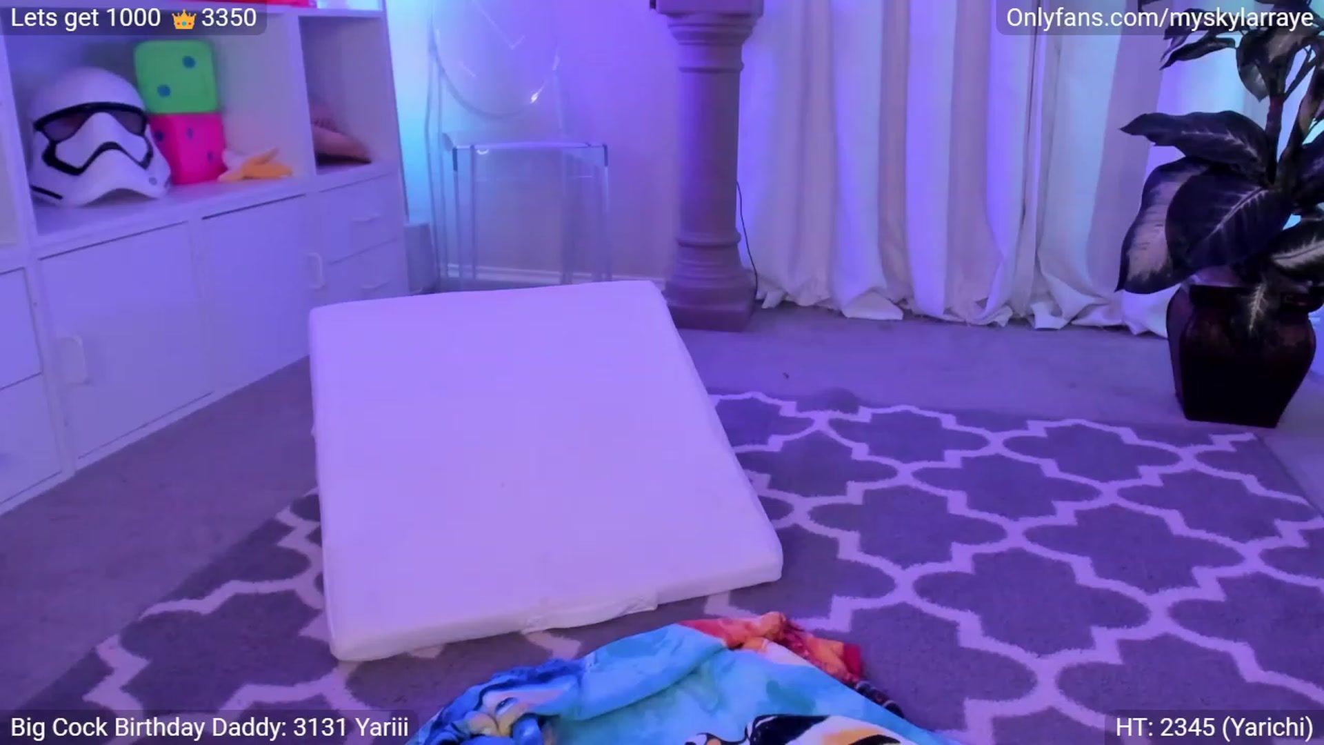 Gallery image thumbnail from MySkylarRaye's myfreecams stream on, 03/24/2023, 04:28 image 20 of 20