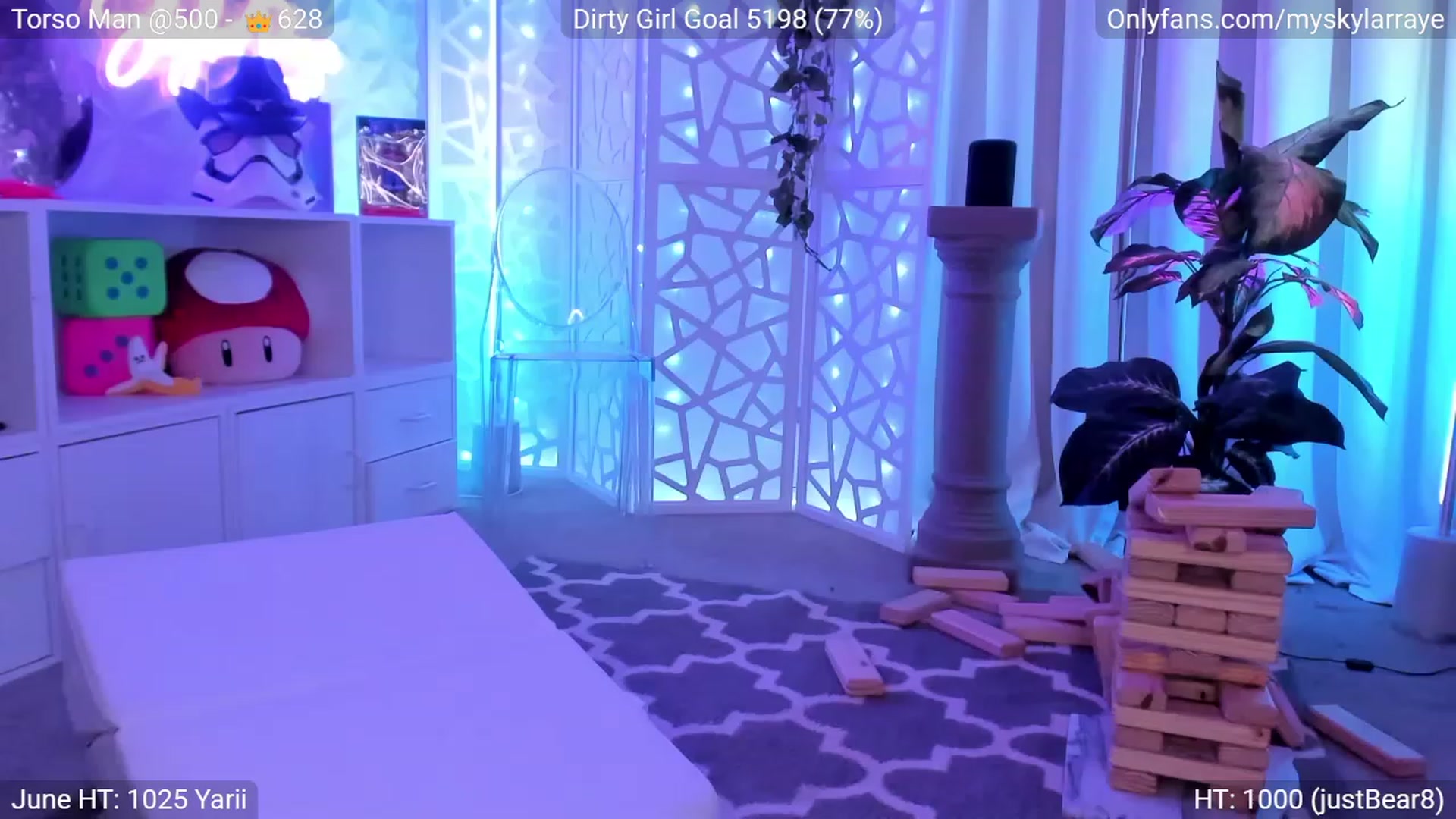 Gallery image thumbnail from MySkylarRaye's myfreecams stream on, 06/10/2023, 05:24 image 9 of 20