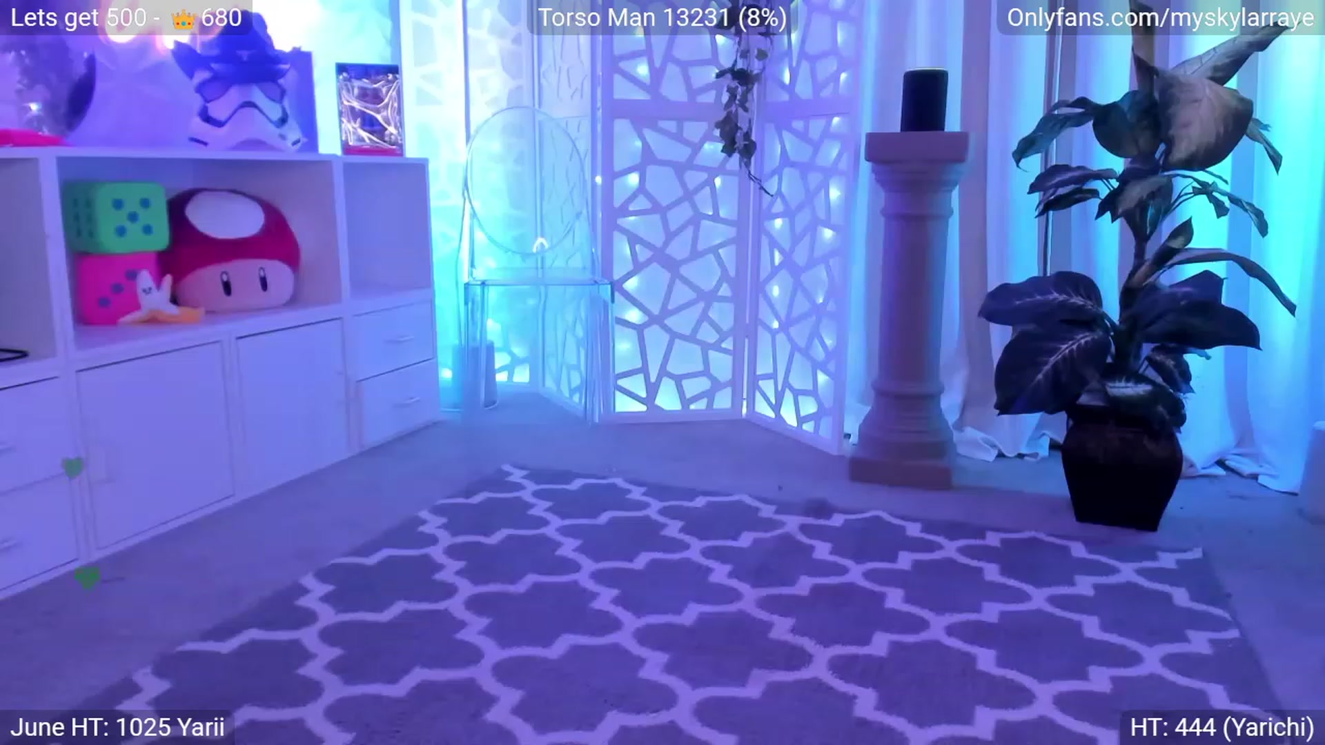 Gallery image thumbnail from MySkylarRaye's myfreecams stream on, 06/11/2023, 04:06 image 8 of 20
