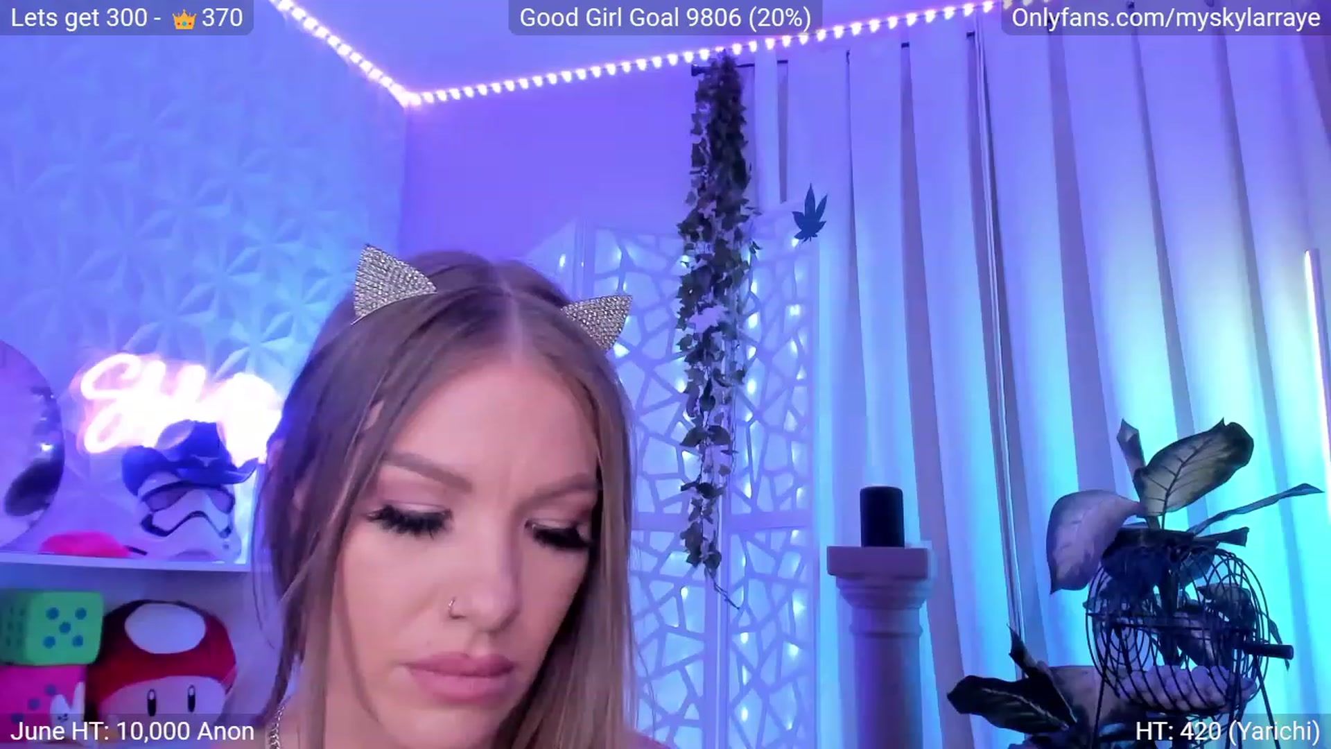 Gallery image thumbnail from MySkylarRaye's myfreecams stream on, 06/13/2023, 03:56 image 16 of 20