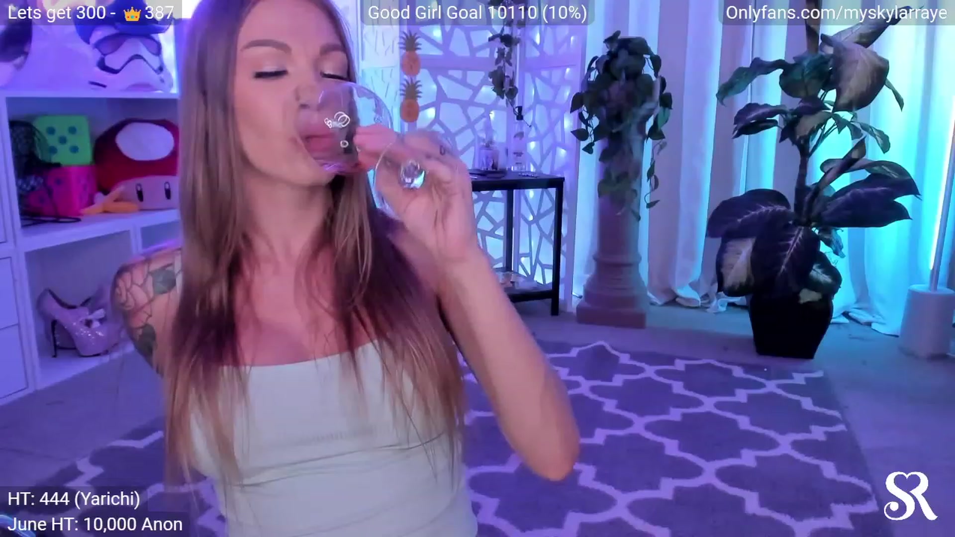Gallery image thumbnail from MySkylarRaye's myfreecams stream on, 06/21/2023, 03:46 image 8 of 20