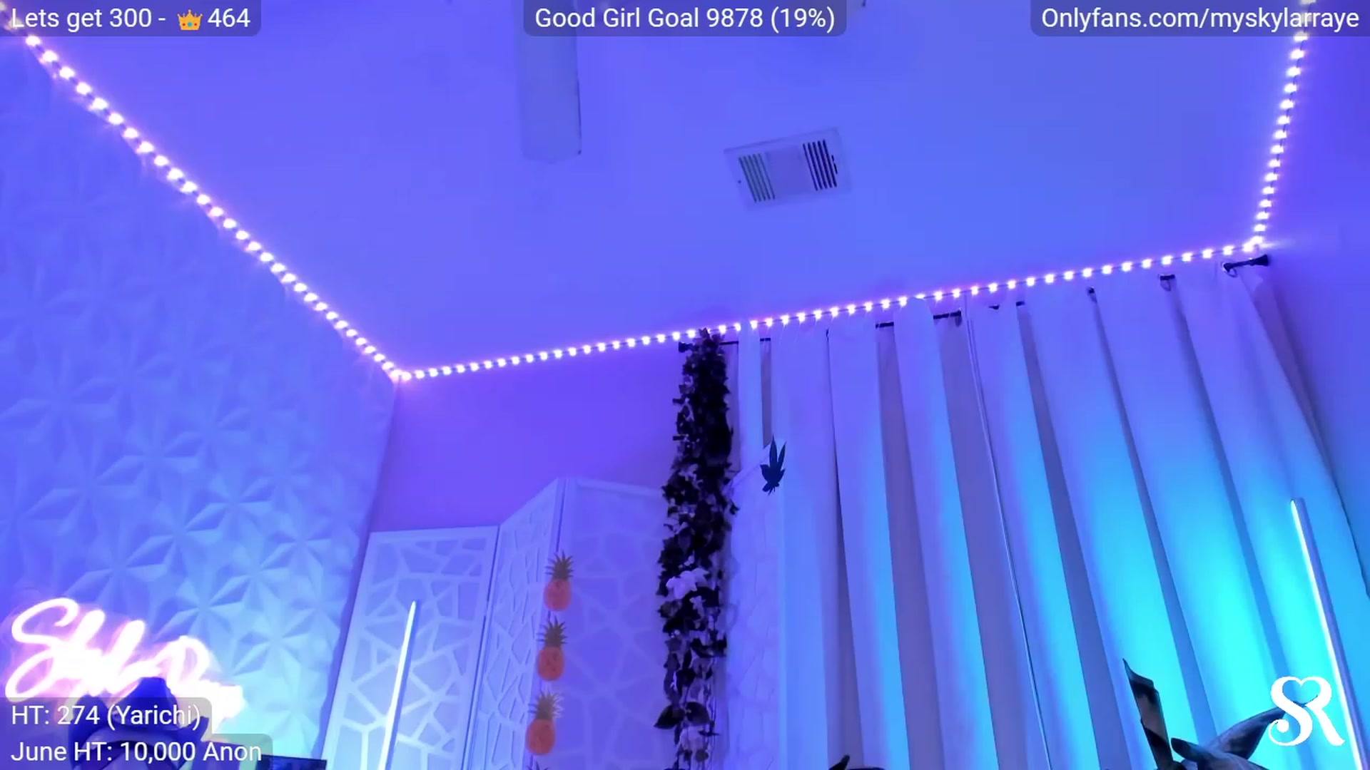 Gallery image thumbnail from MySkylarRaye's myfreecams stream on, 06/26/2023, 03:21 image 16 of 20