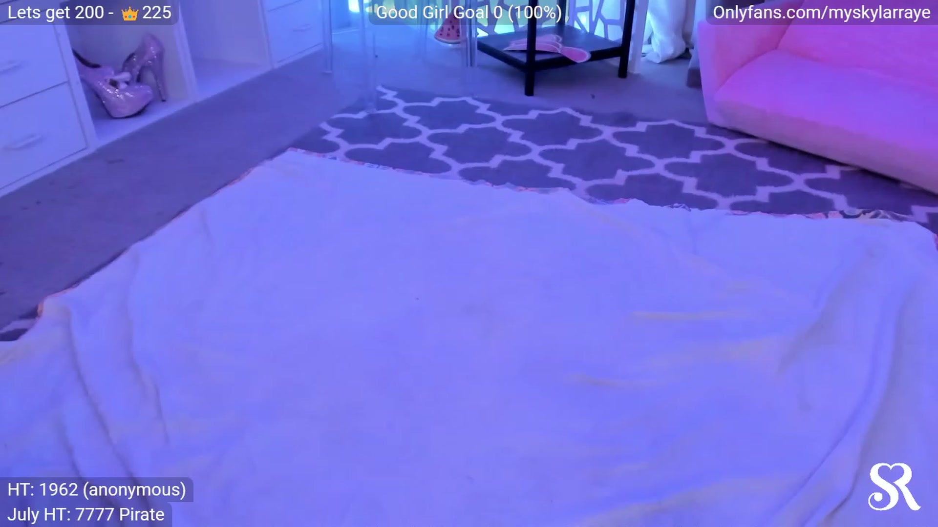Gallery image thumbnail from MySkylarRaye's myfreecams stream on, 07/17/2023, 04:34 image 8 of 20
