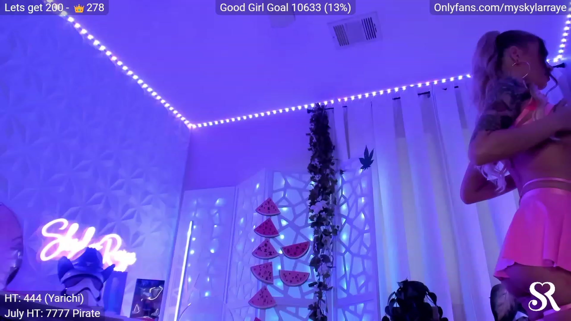 Gallery image thumbnail from MySkylarRaye's myfreecams stream on, 07/24/2023, 01:51 image 8 of 20