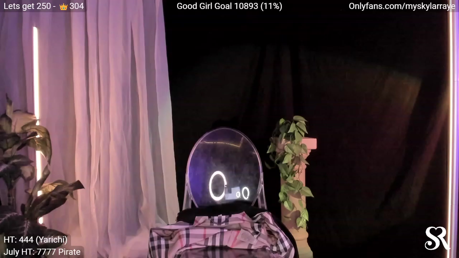 Gallery image thumbnail from MySkylarRaye's myfreecams stream on, 07/30/2023, 03:30 image 2 of 20