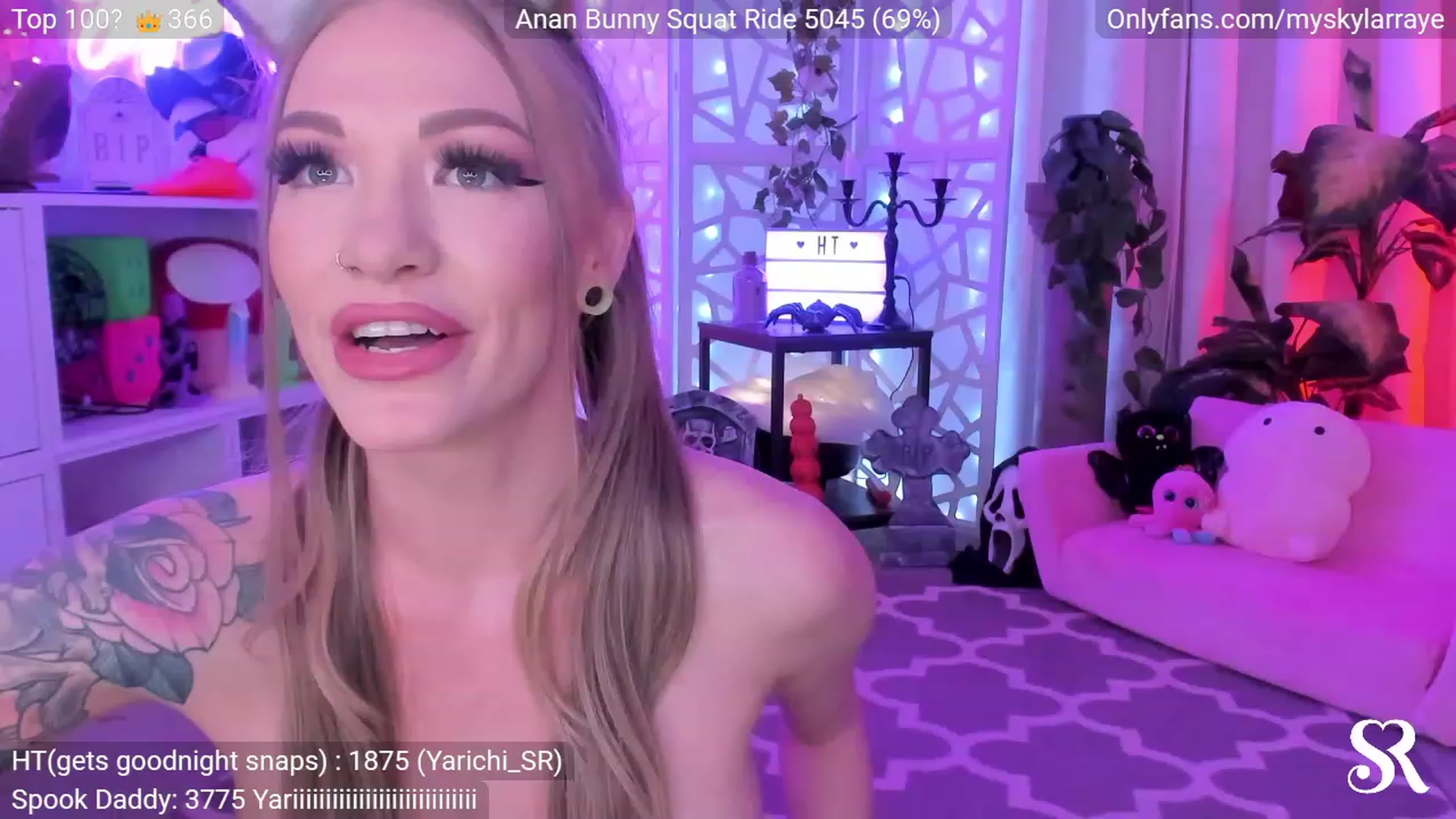 Gallery image thumbnail from MySkylarRaye's myfreecams stream on, 10/17/2023, 04:43 image 18 of 20