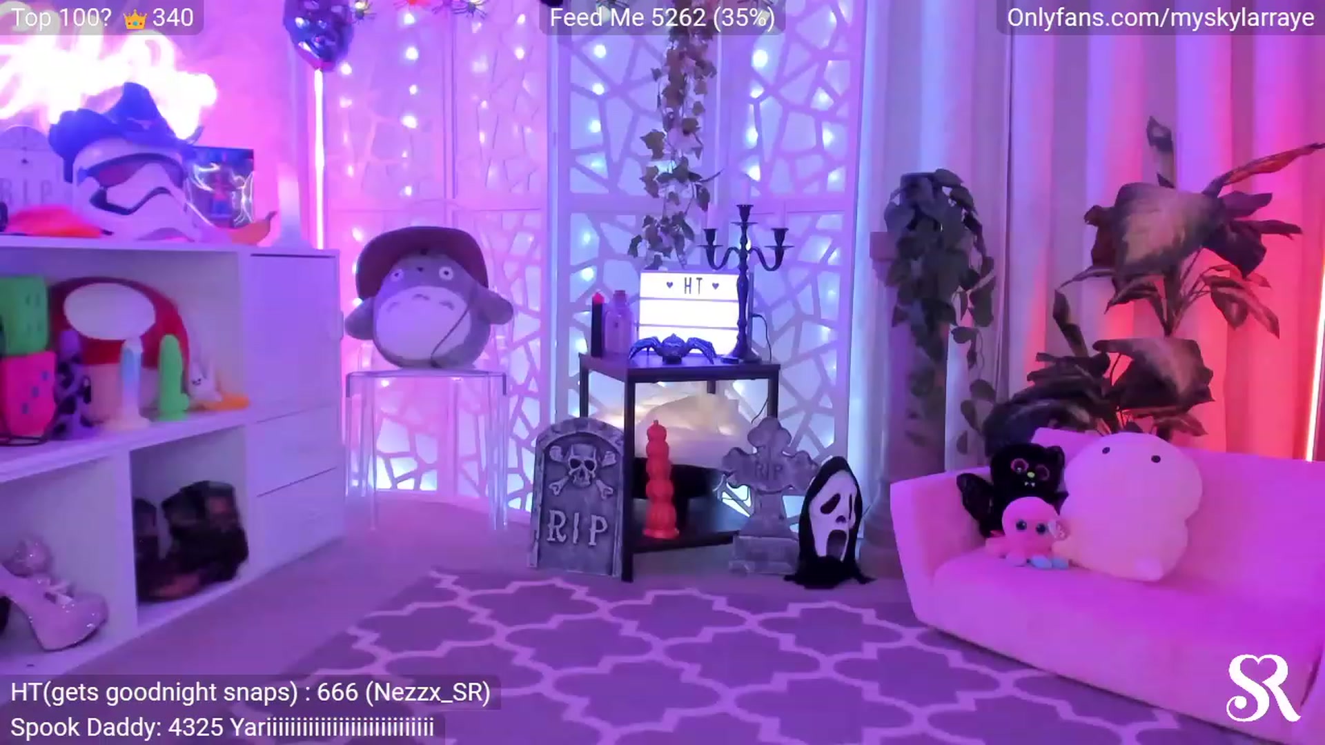 Gallery image thumbnail from MySkylarRaye's myfreecams stream on, 10/21/2023, 06:38 image 6 of 20