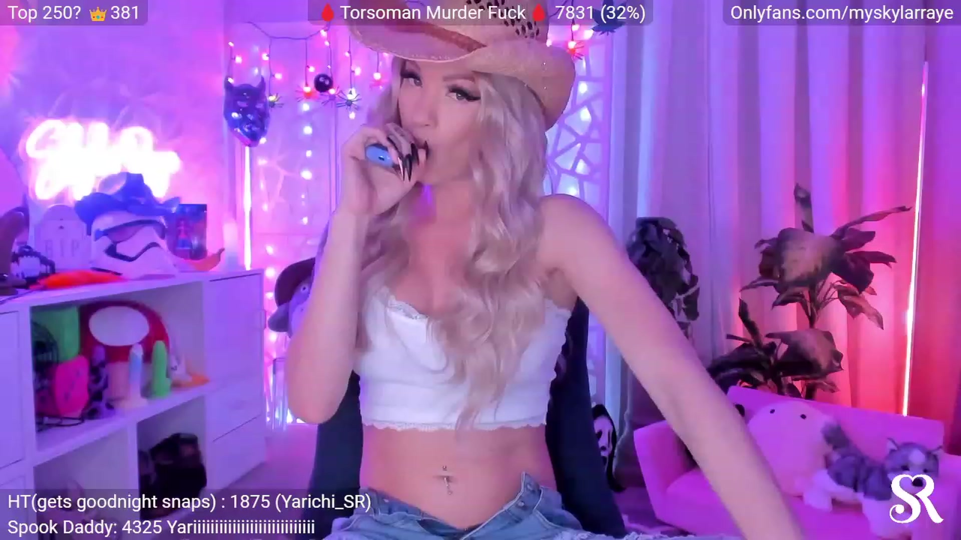 Gallery image thumbnail from MySkylarRaye's myfreecams stream on, 10/26/2023, 04:16 image 18 of 20