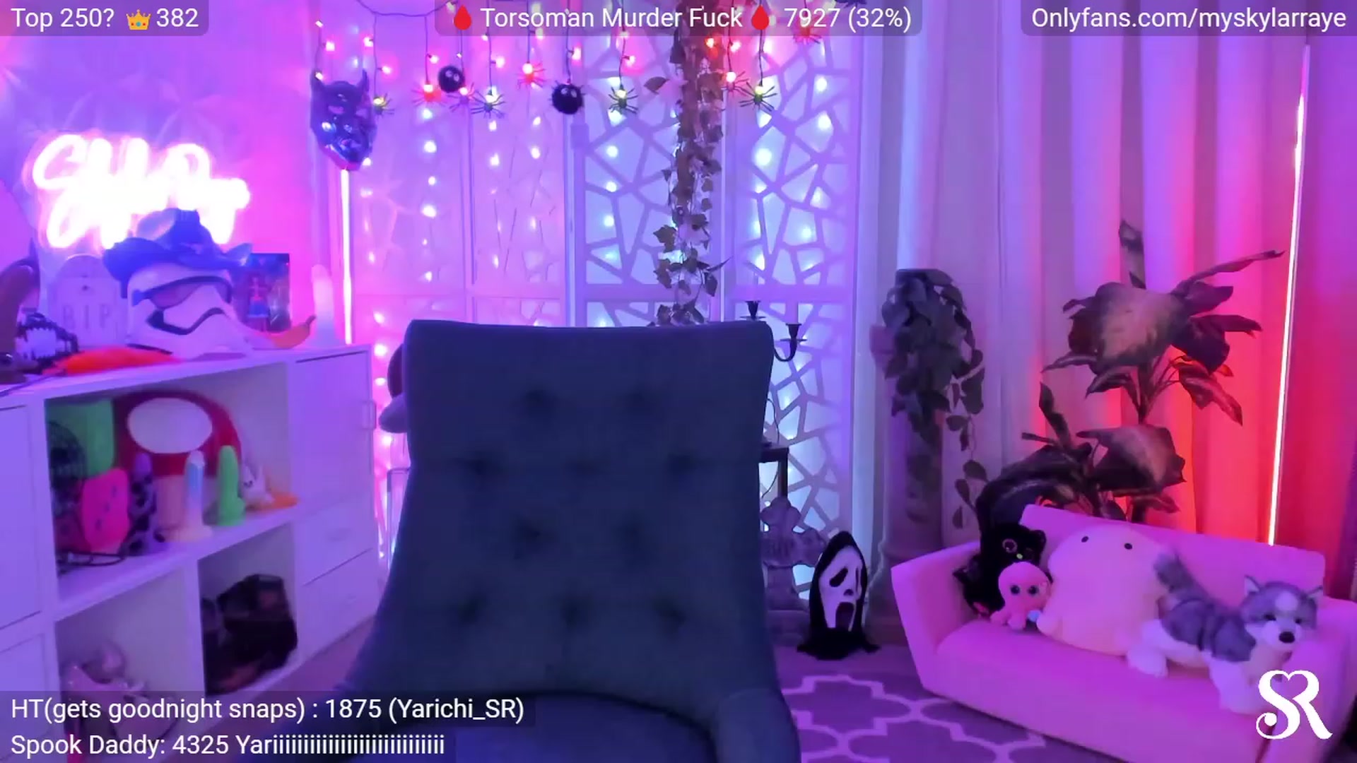 Gallery image thumbnail from MySkylarRaye's myfreecams stream on, 10/26/2023, 04:16 image 15 of 20