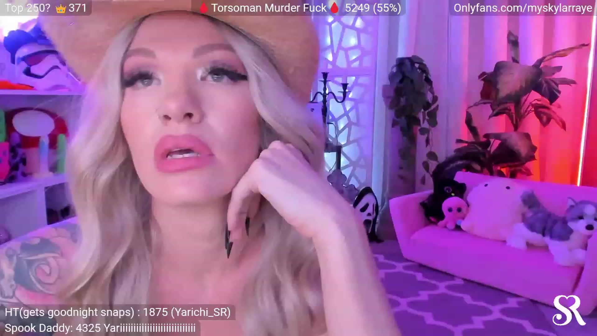 Gallery image thumbnail from MySkylarRaye's myfreecams stream on, 10/26/2023, 05:54 image 18 of 20