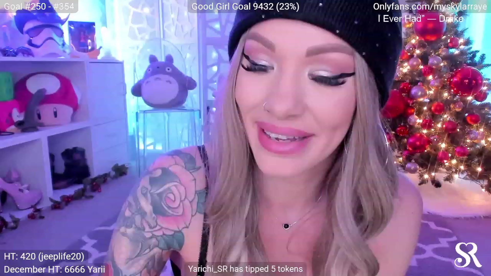 Gallery image thumbnail from MySkylarRaye's myfreecams stream on, 12/30/2023, 04:06 image 8 of 20