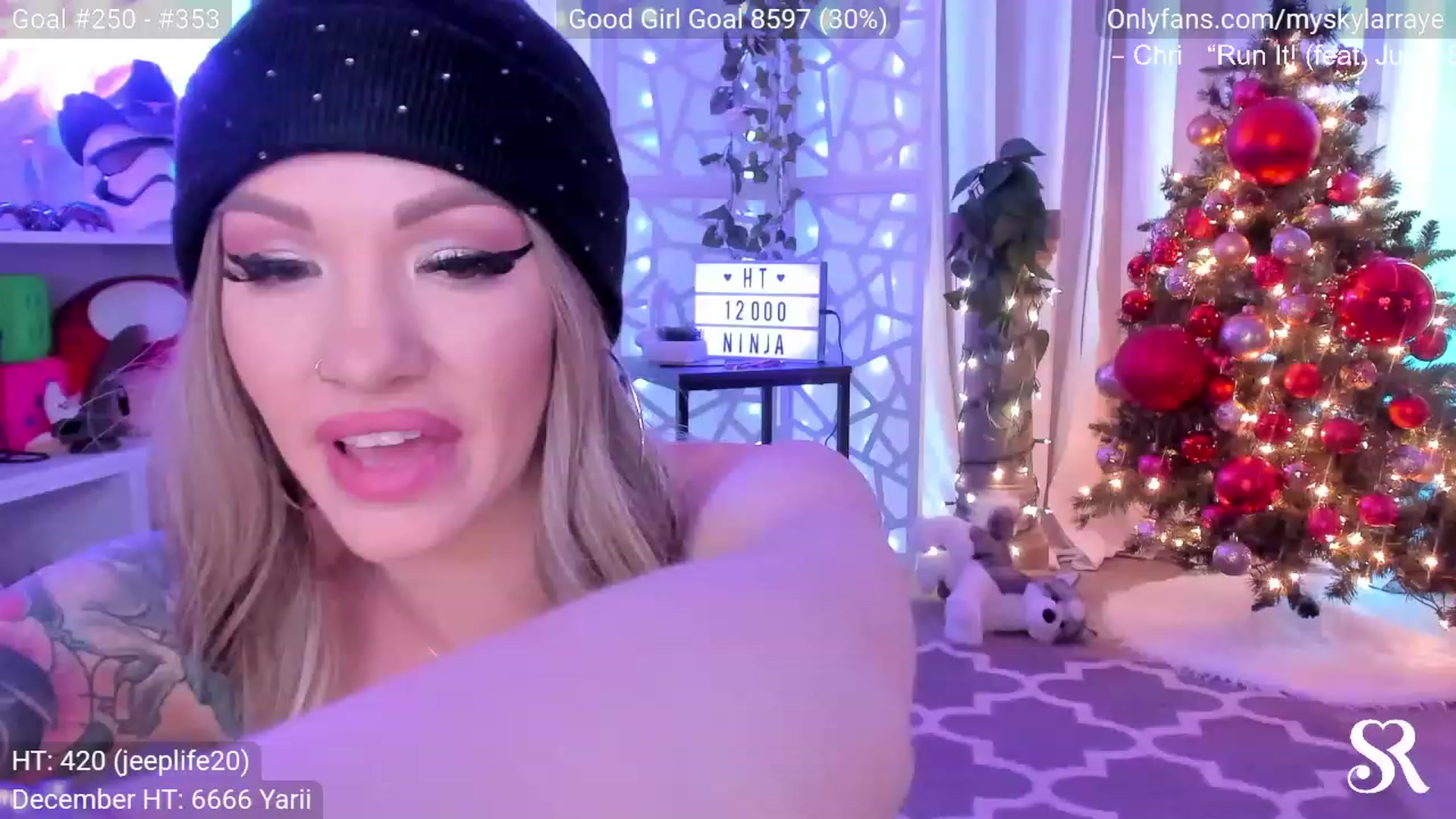 Gallery image thumbnail from MySkylarRaye's myfreecams stream on, 12/30/2023, 04:06 image 16 of 20